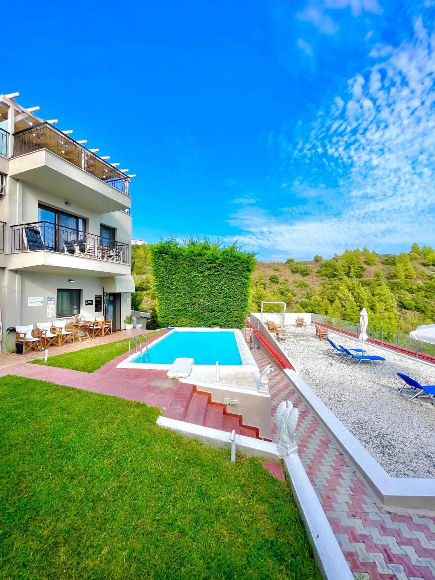 Koumaros Aparthotel Aparthotel