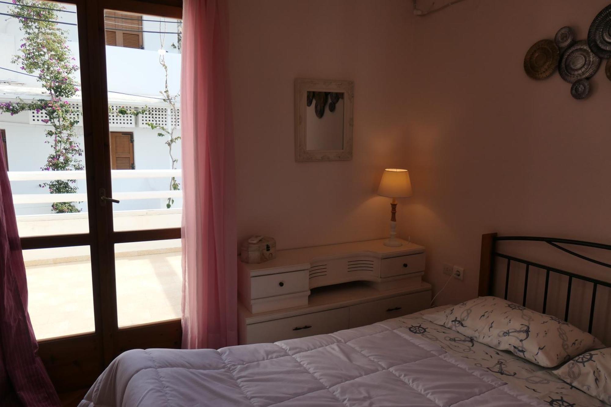 Central City Apartment Naxos City