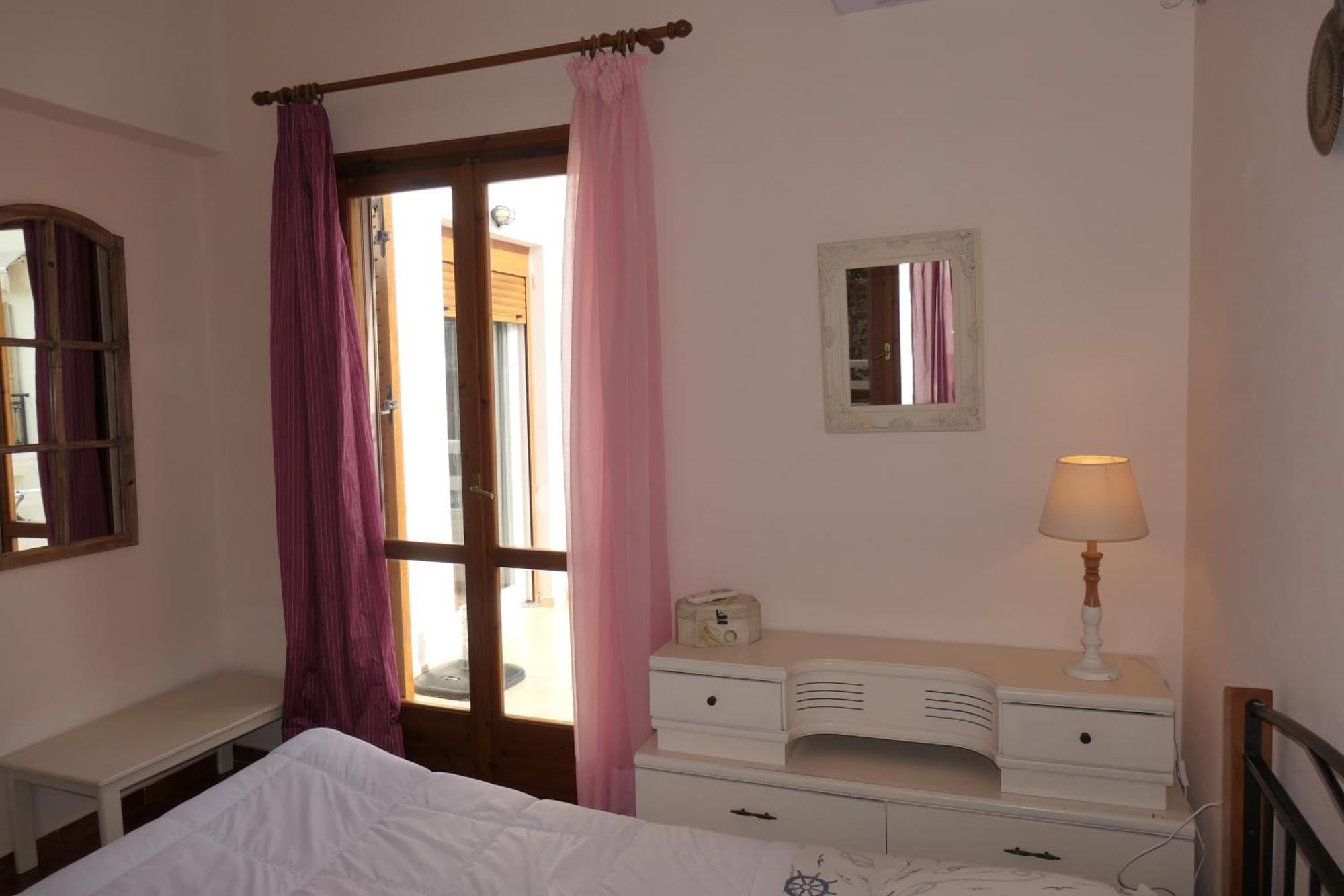 Central City Apartment * Naxos City