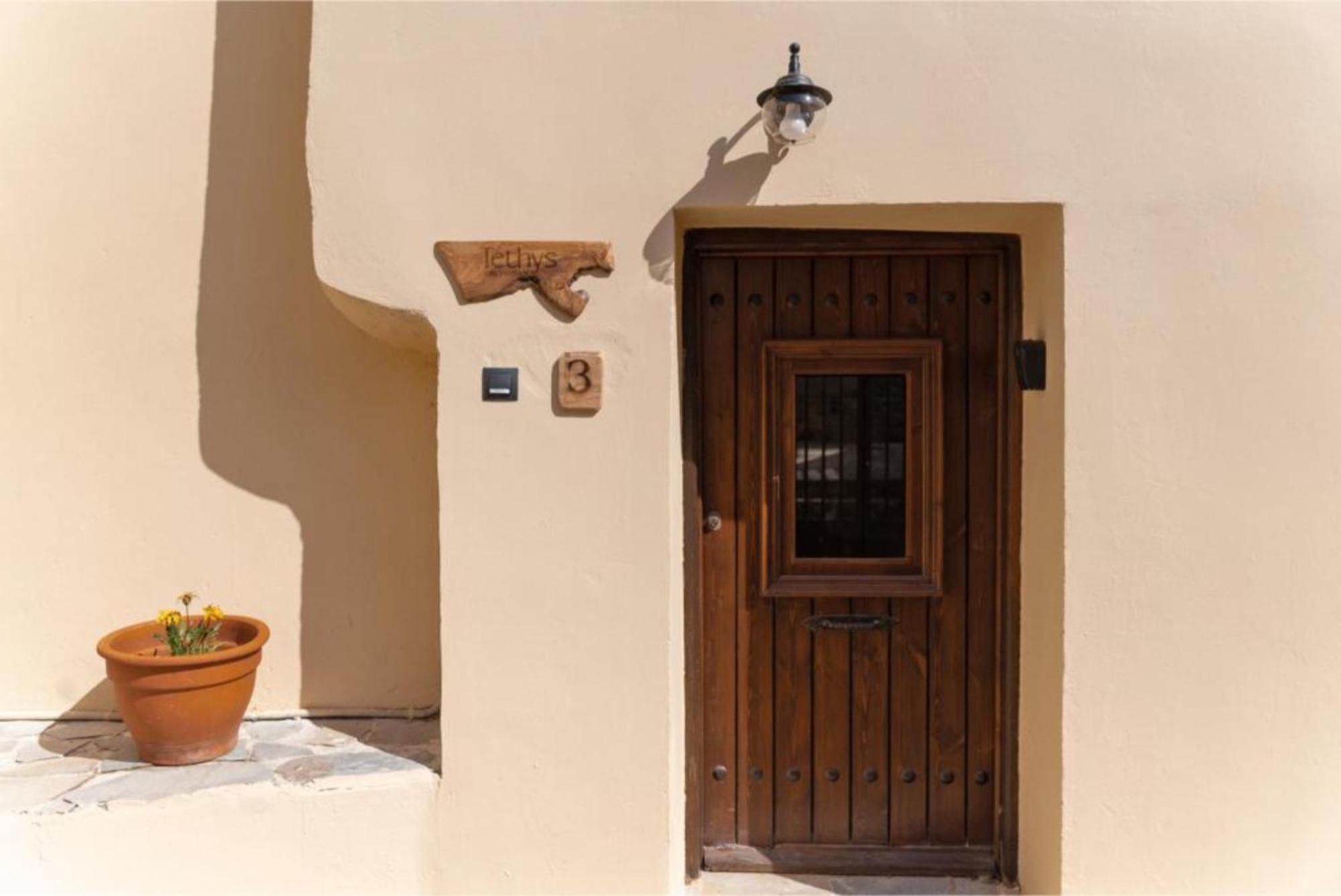 Cretan Pnoe (adults Only) *