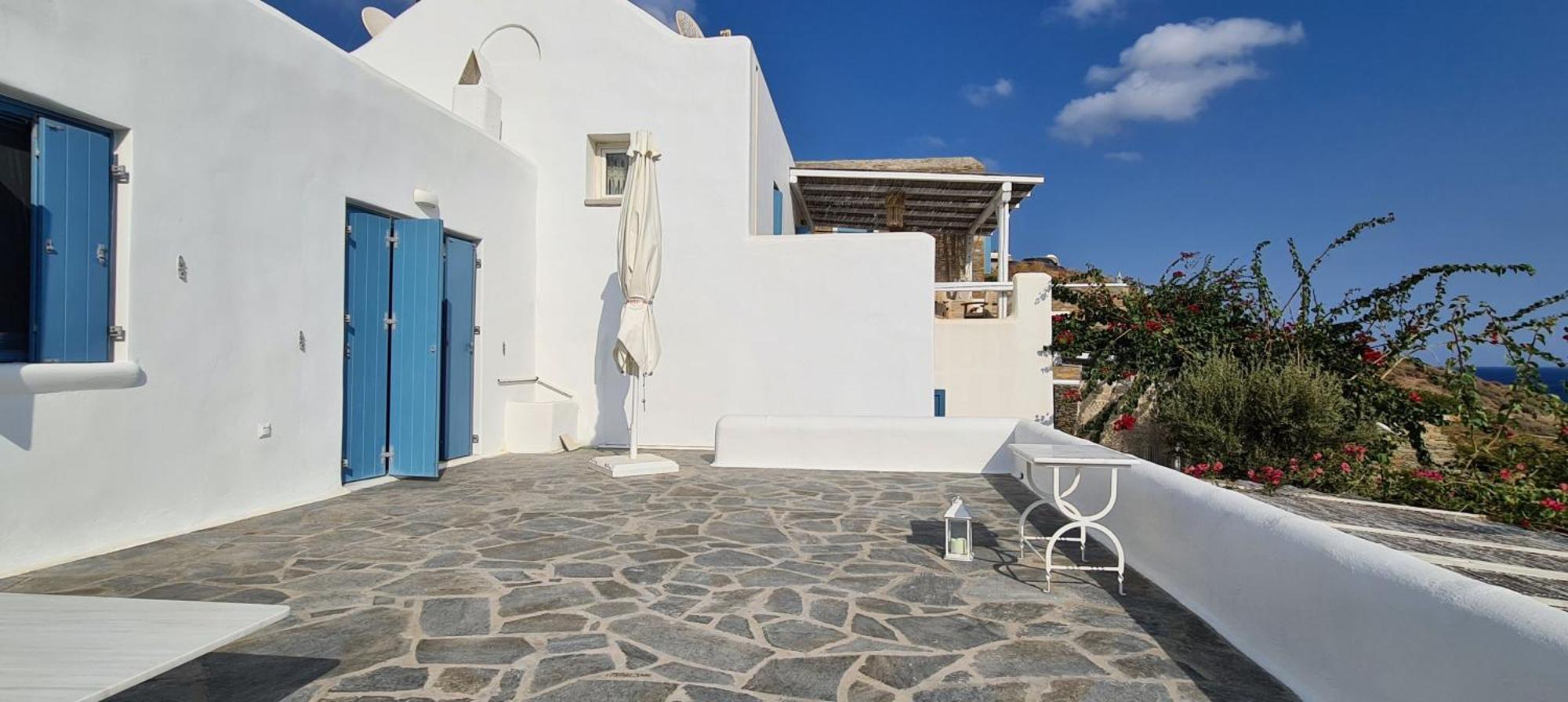 Villa Simousi By The Sea