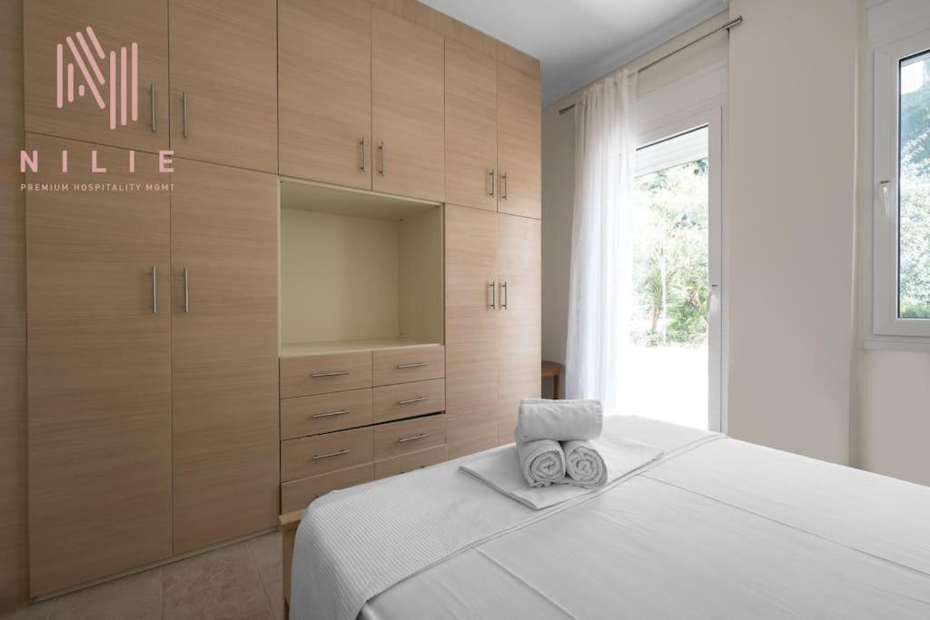 Kalesma, Nilie Hospitality Mgmt * Paliouri