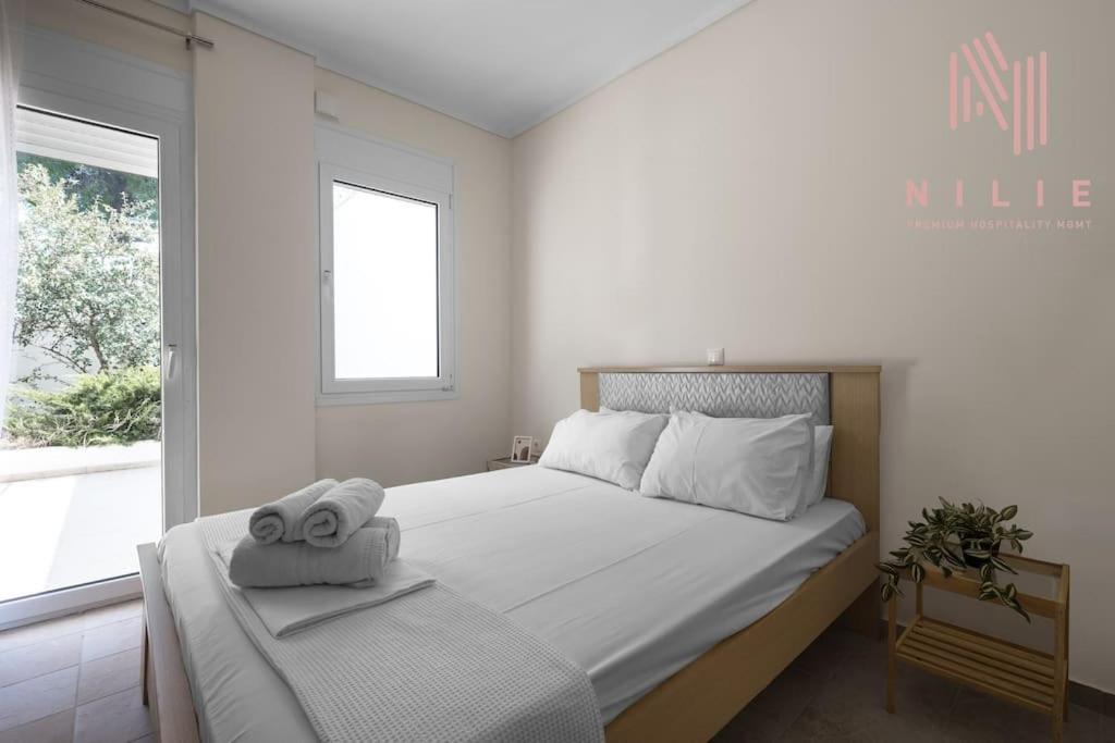 Kalesma, Nilie Hospitality Mgmt * Paliouri