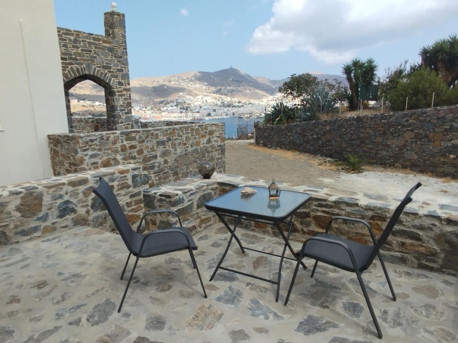 Aloe Syros Apartment