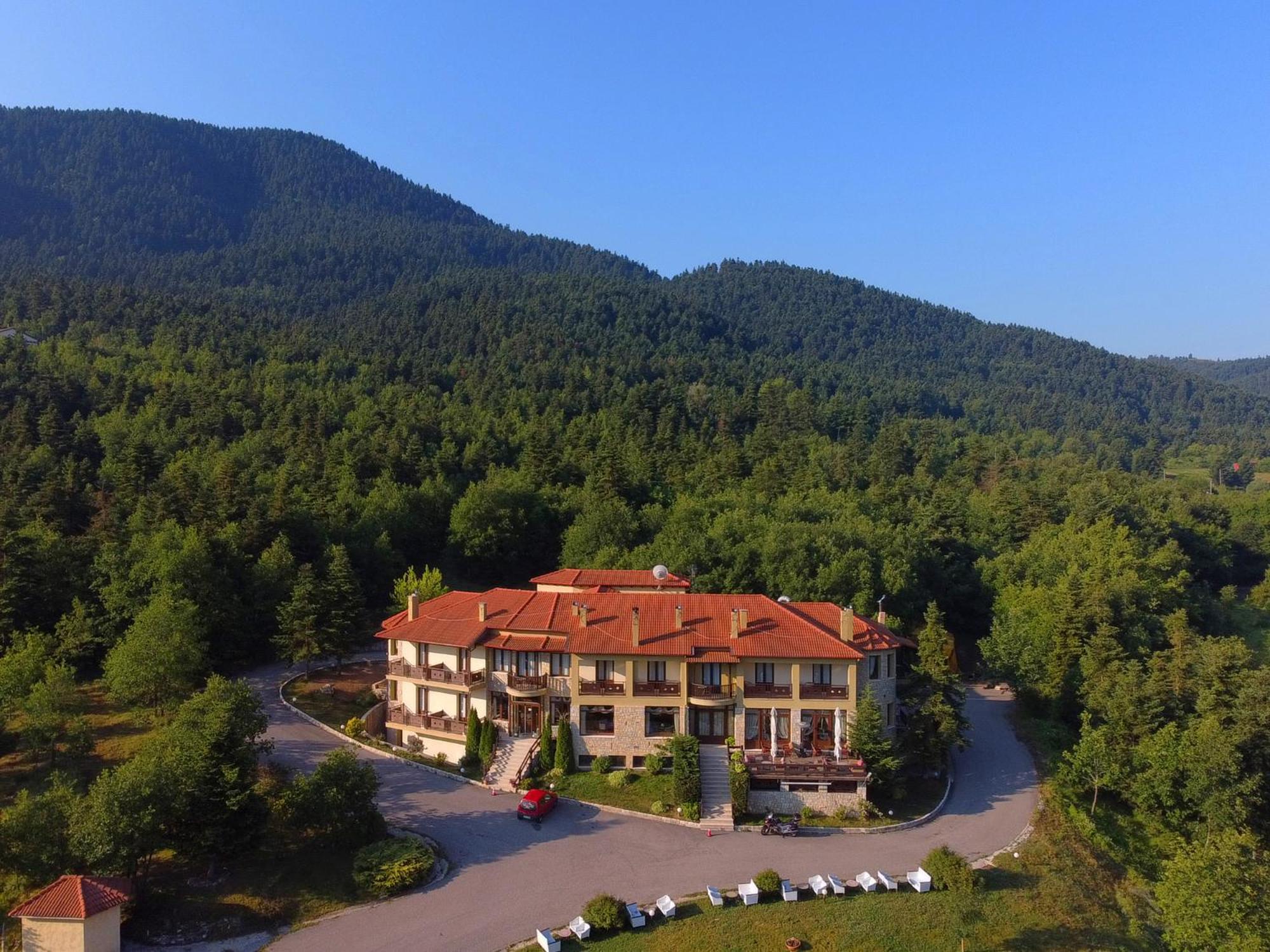Melegos Hotel 3*