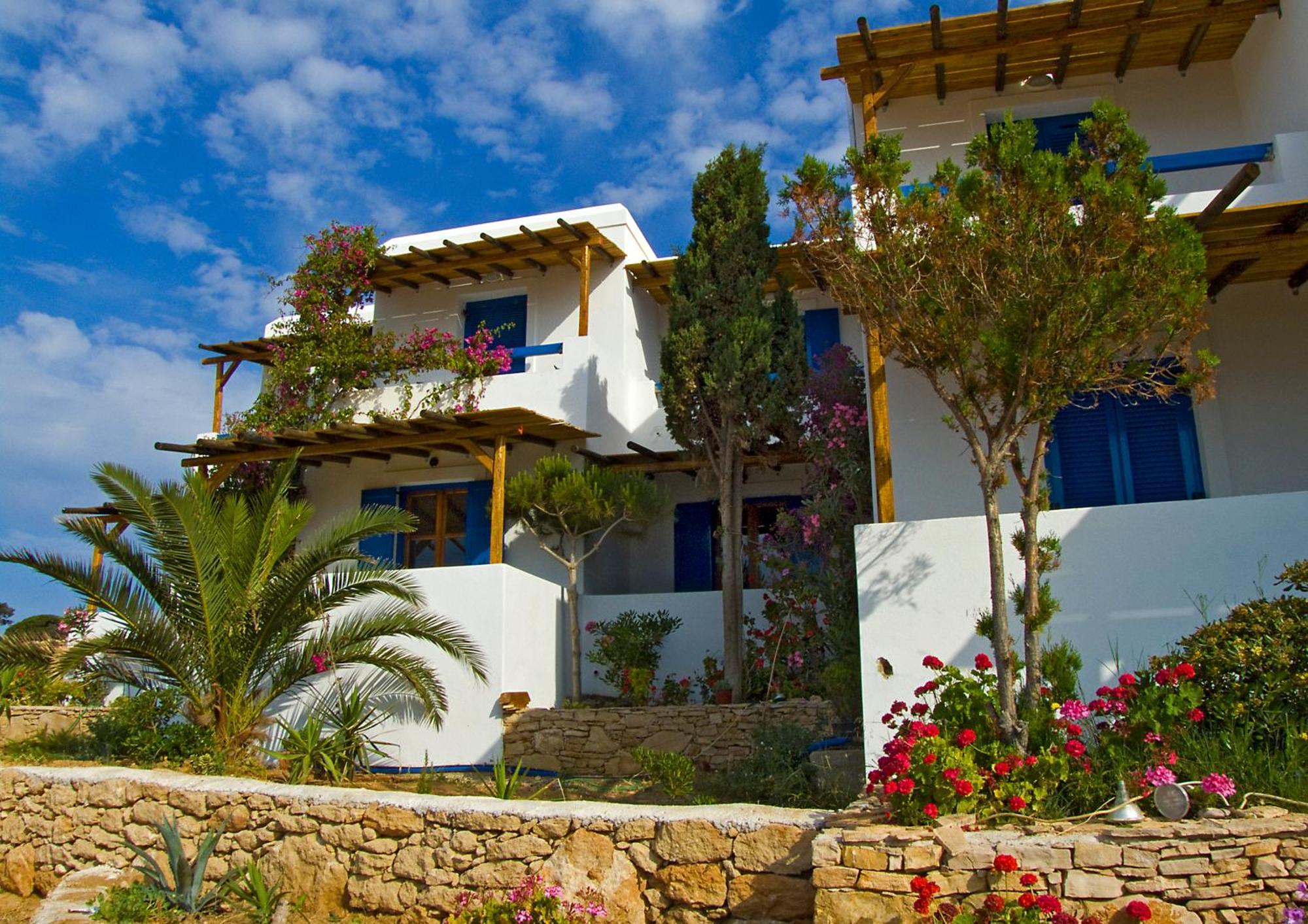 Aparthotel Anatoli *
