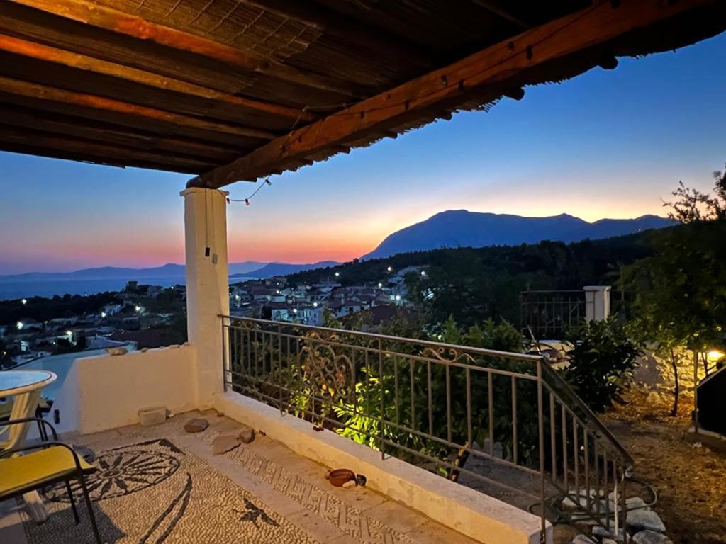 Holiday home Unique Breathtaking Seaview House Koumeika