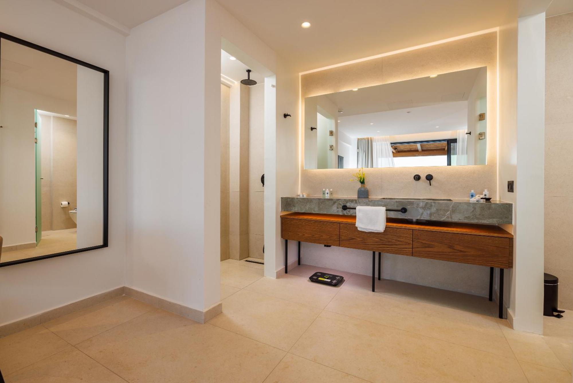 Deos Luxury - Adults Only Hotel