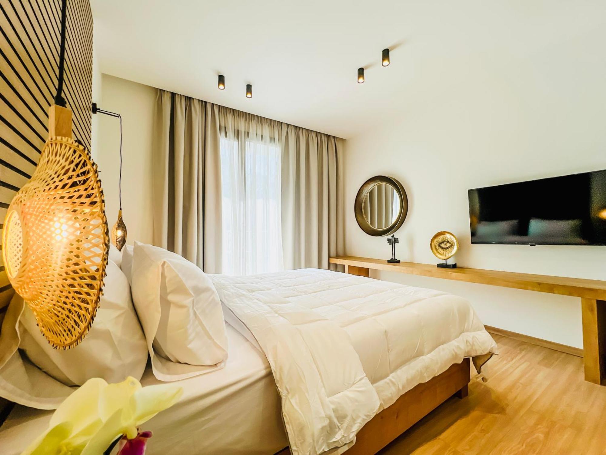Parga Suites 4*