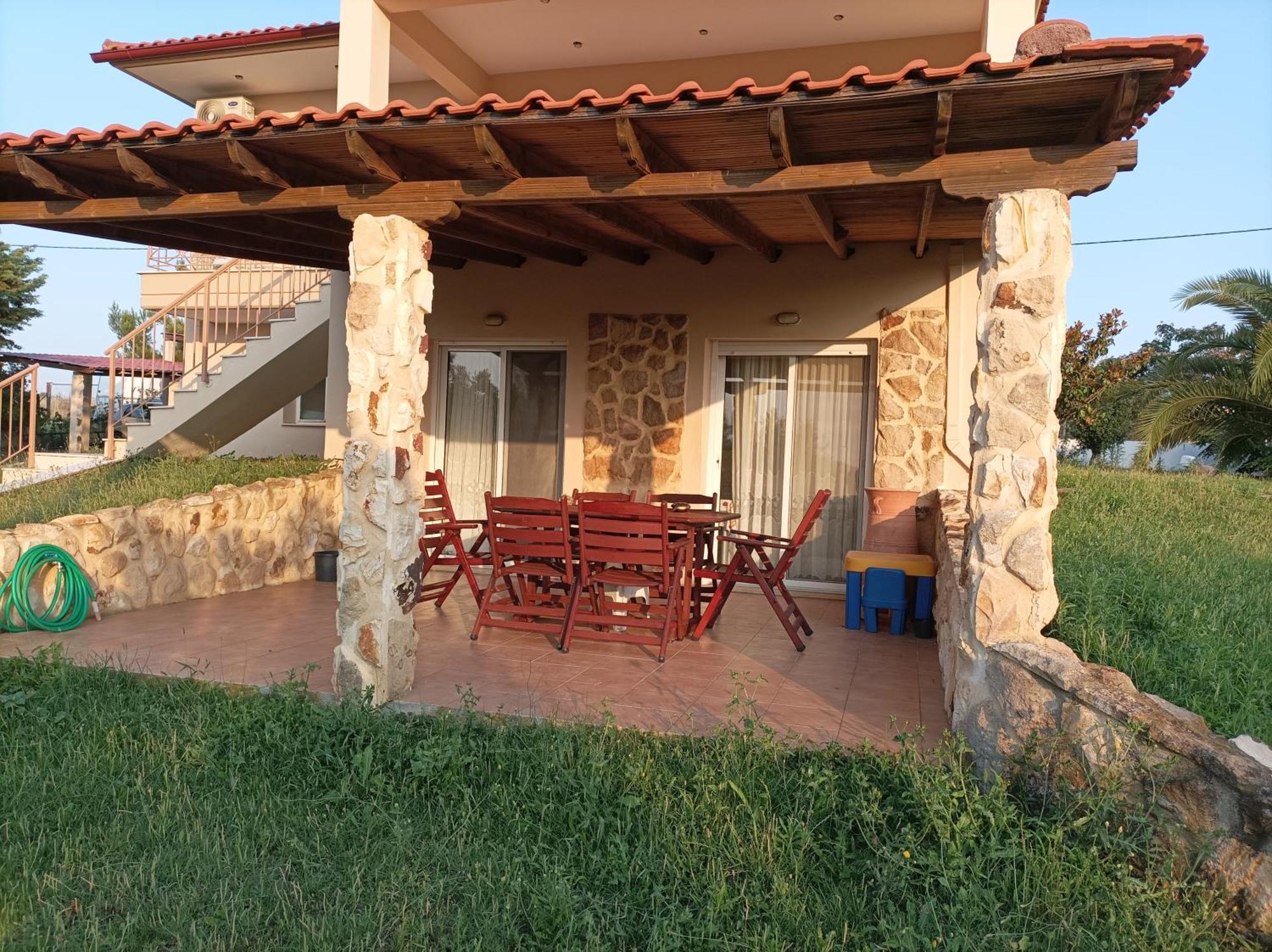 ελαιώνας και θάλασσα Holiday home *