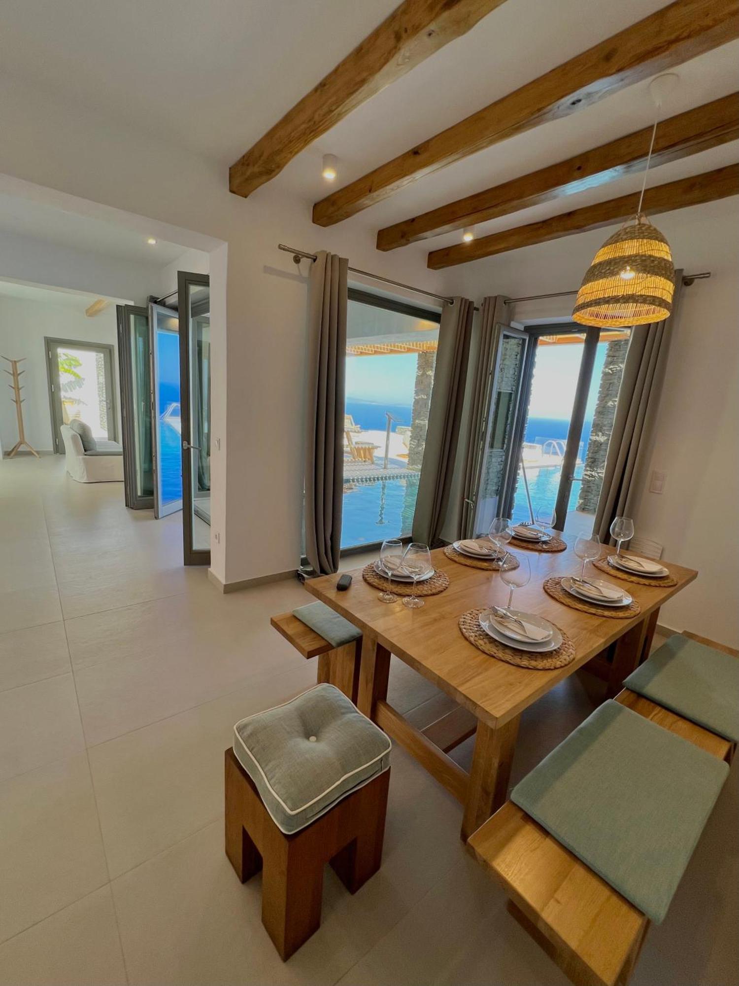 Enilio Mera Villa Faros (Sifnos)