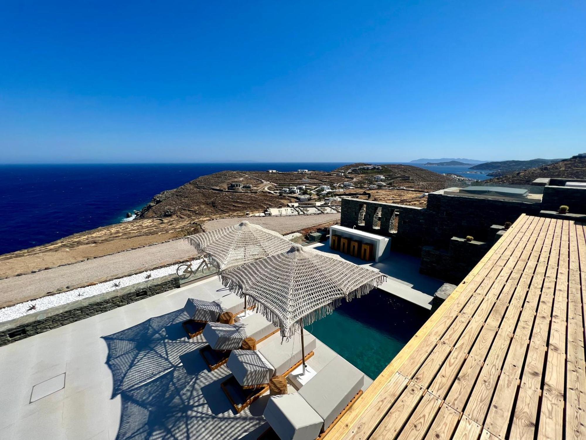 Villa Enilio Mera