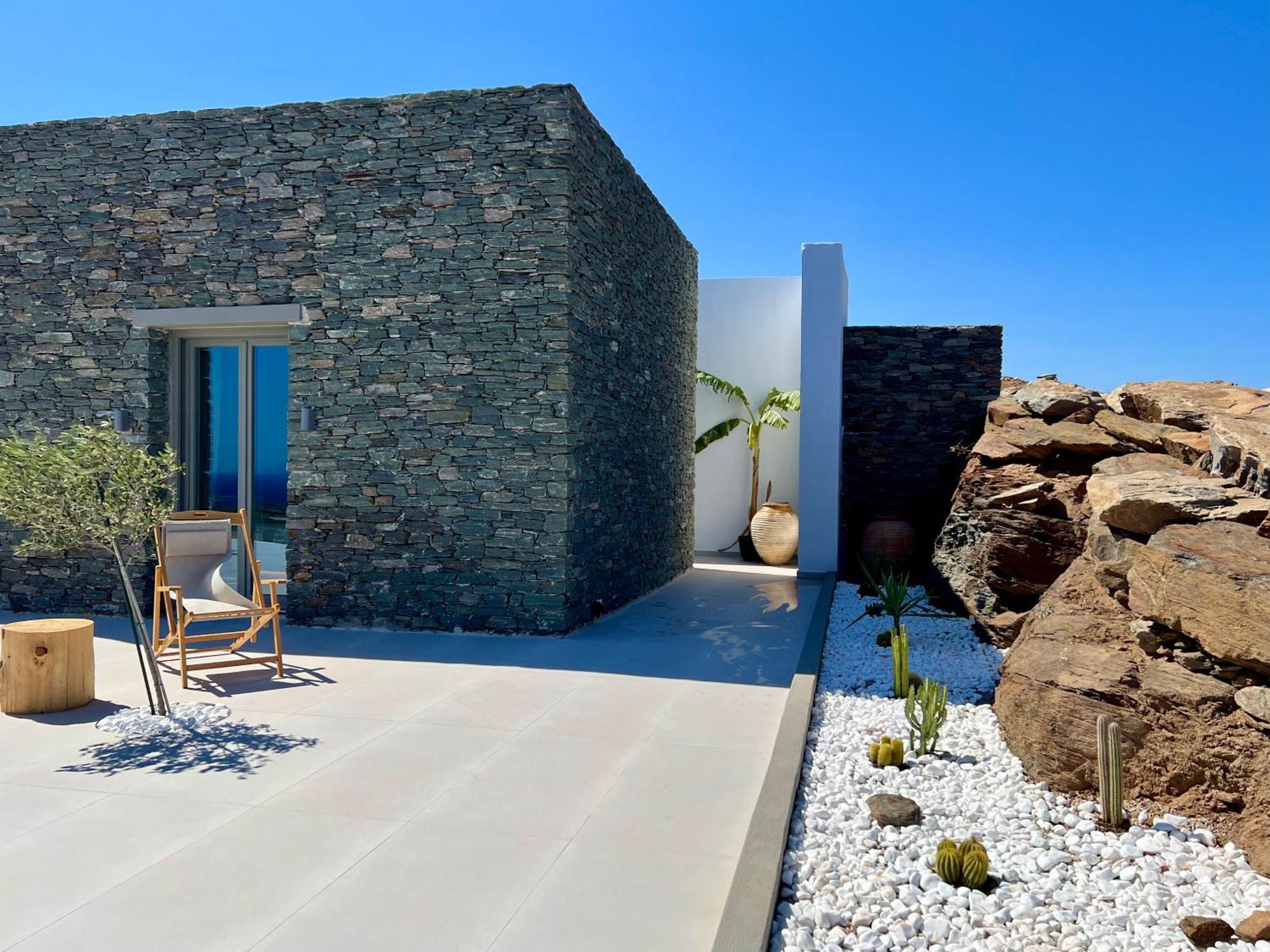 Enilio Mera Villa Faros (Sifnos)