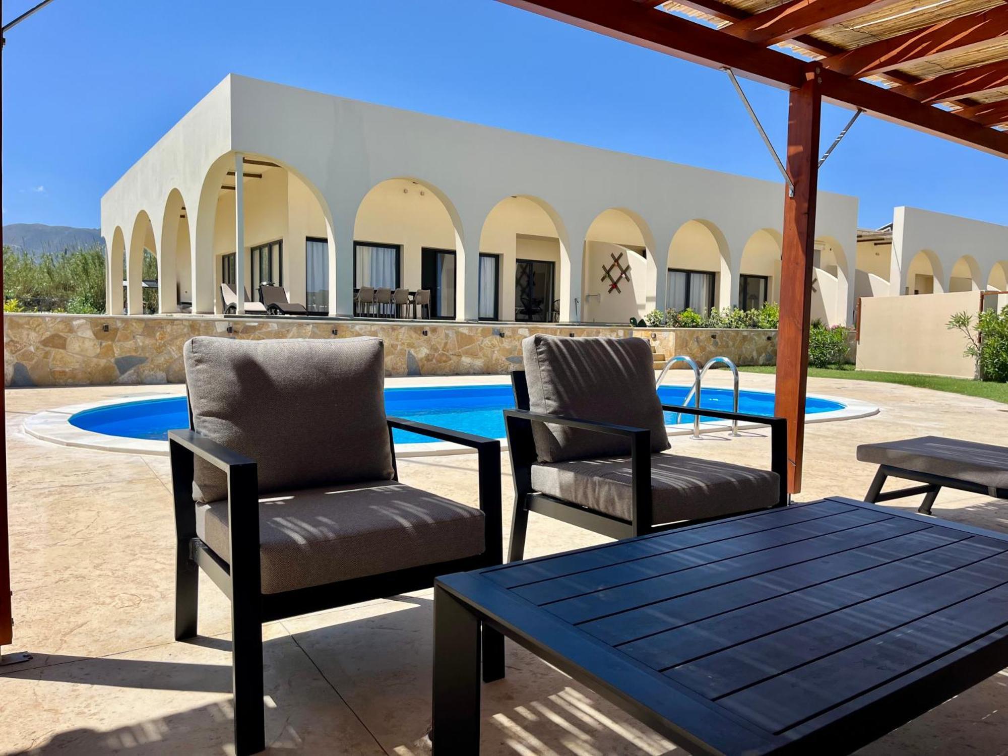 Selena Front Loft - With Private Pool & Garden Episkopi (Rethymno)
