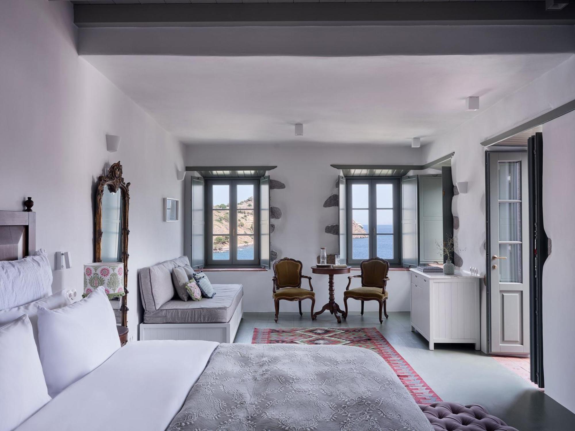 Patmos Eye Boutique & 4* Skala (Patmos)
