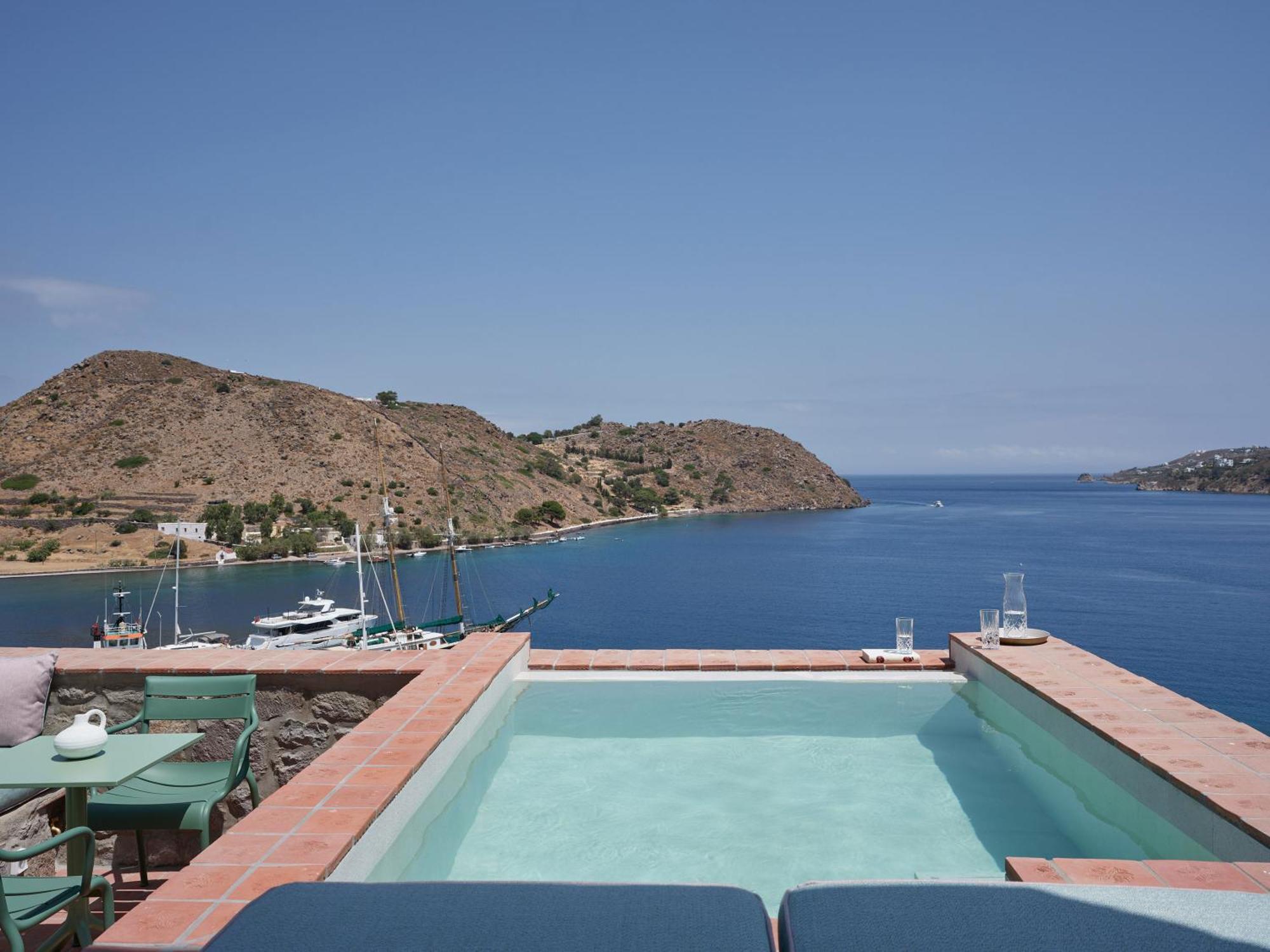 Patmos Eye Boutique & Hotel 4*