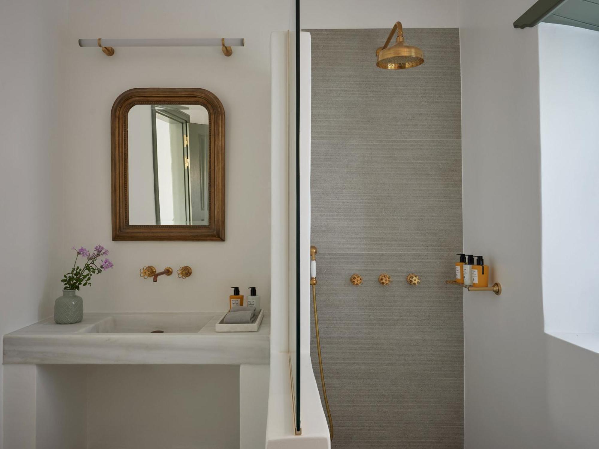 Patmos Eye Boutique & 4*