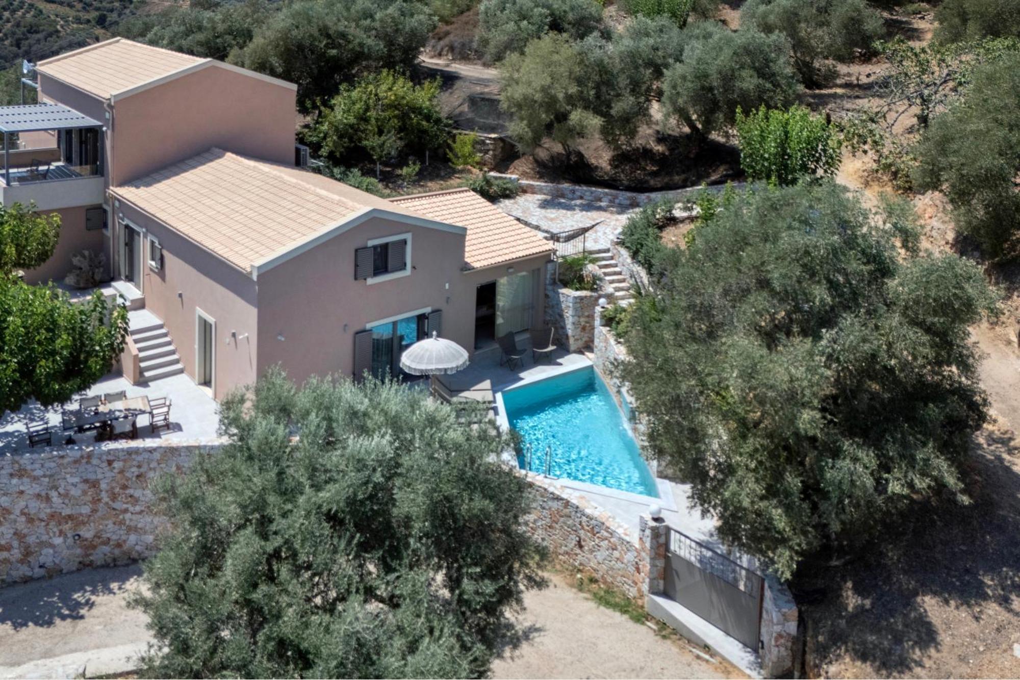 Villa Alexandras's Mansion - Fragkia's House Agia (Chania, Crete)
