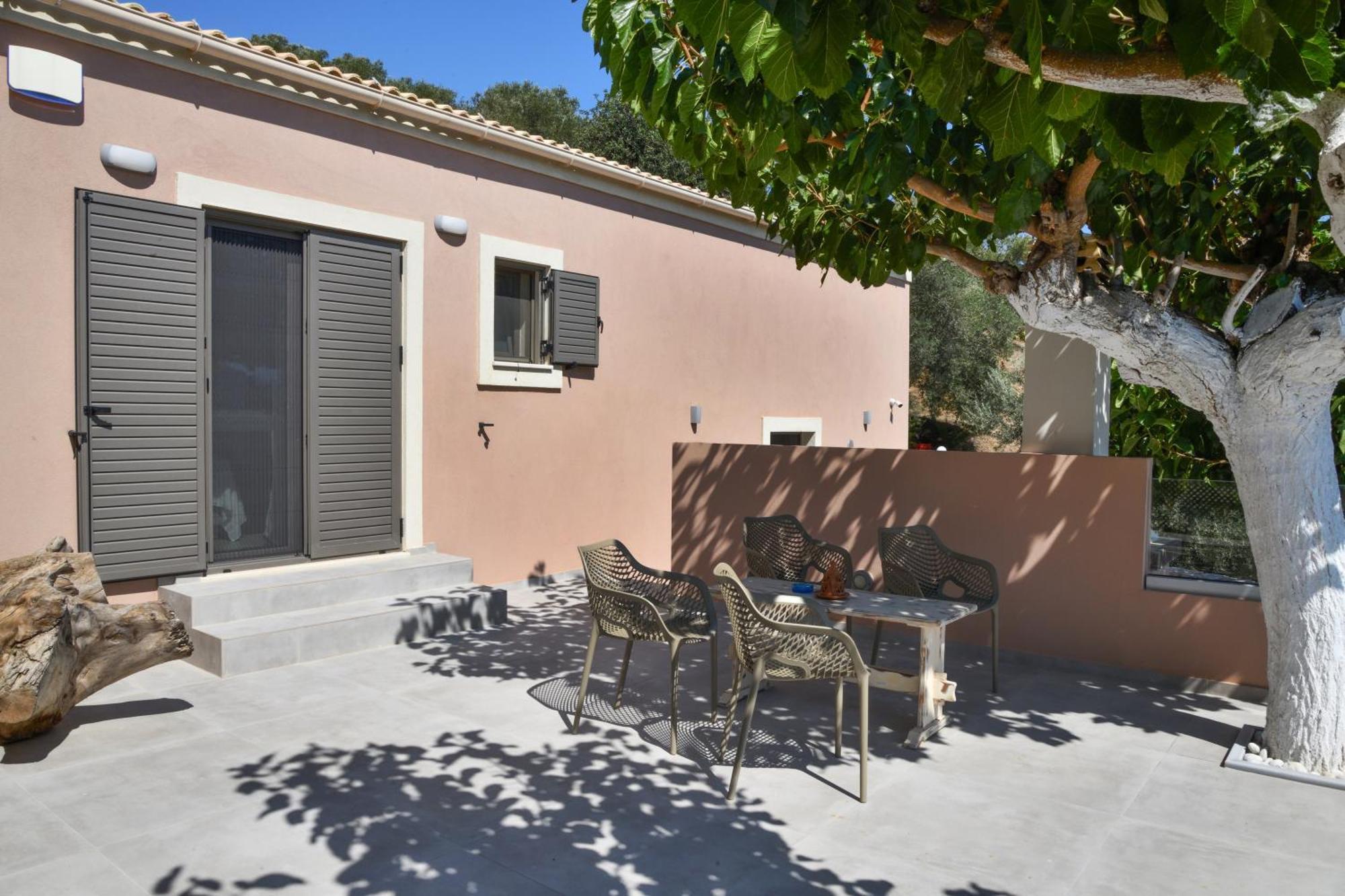 Alexandras's Mansion - Fragkia's House Agia (Chania, Crete)