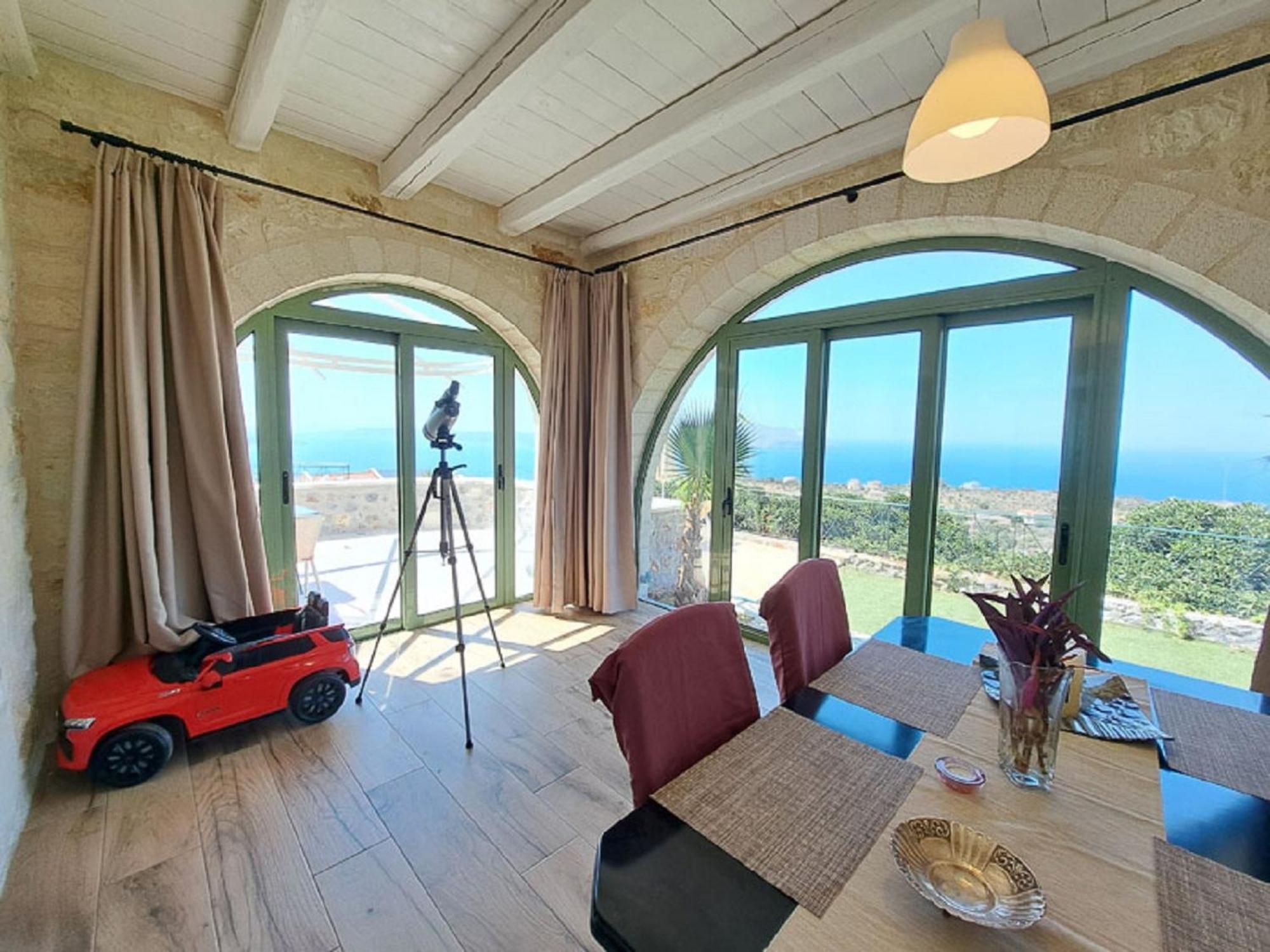 Villa Apollo - Saint George's Retreat Village *