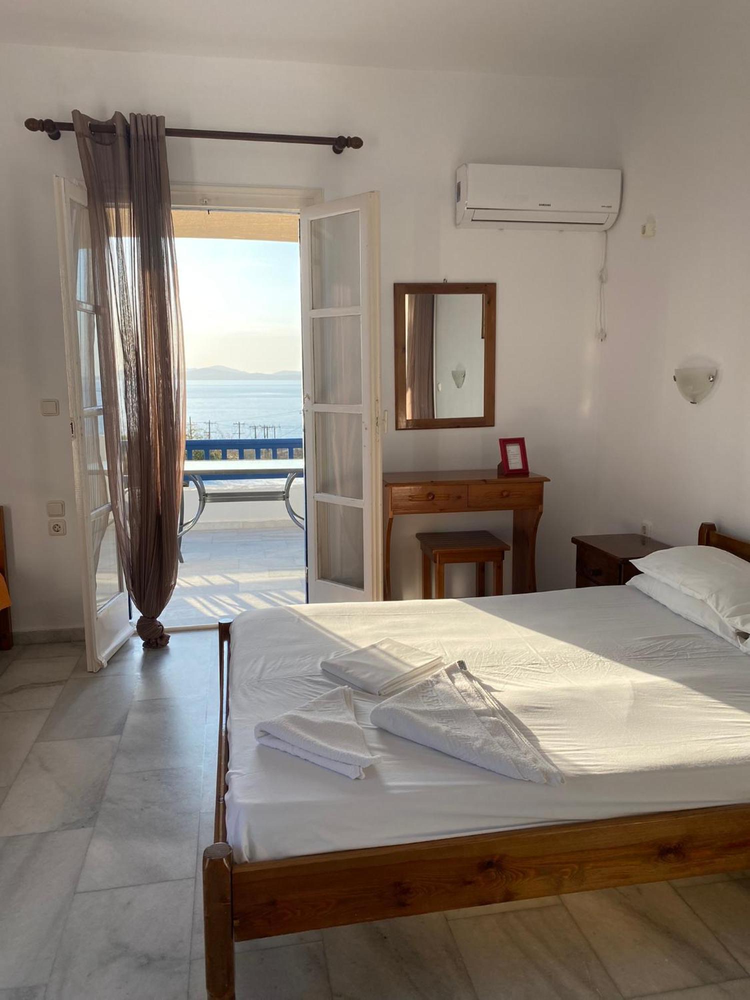 Lofos * Agios Prokopios (Naxos)