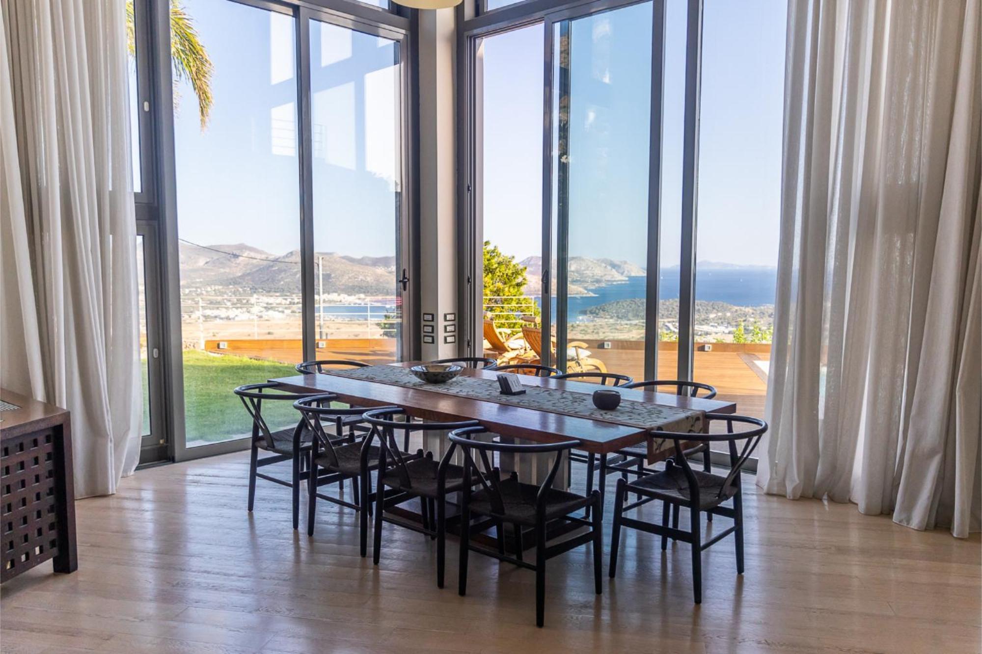 Villa Takeoff Saronida