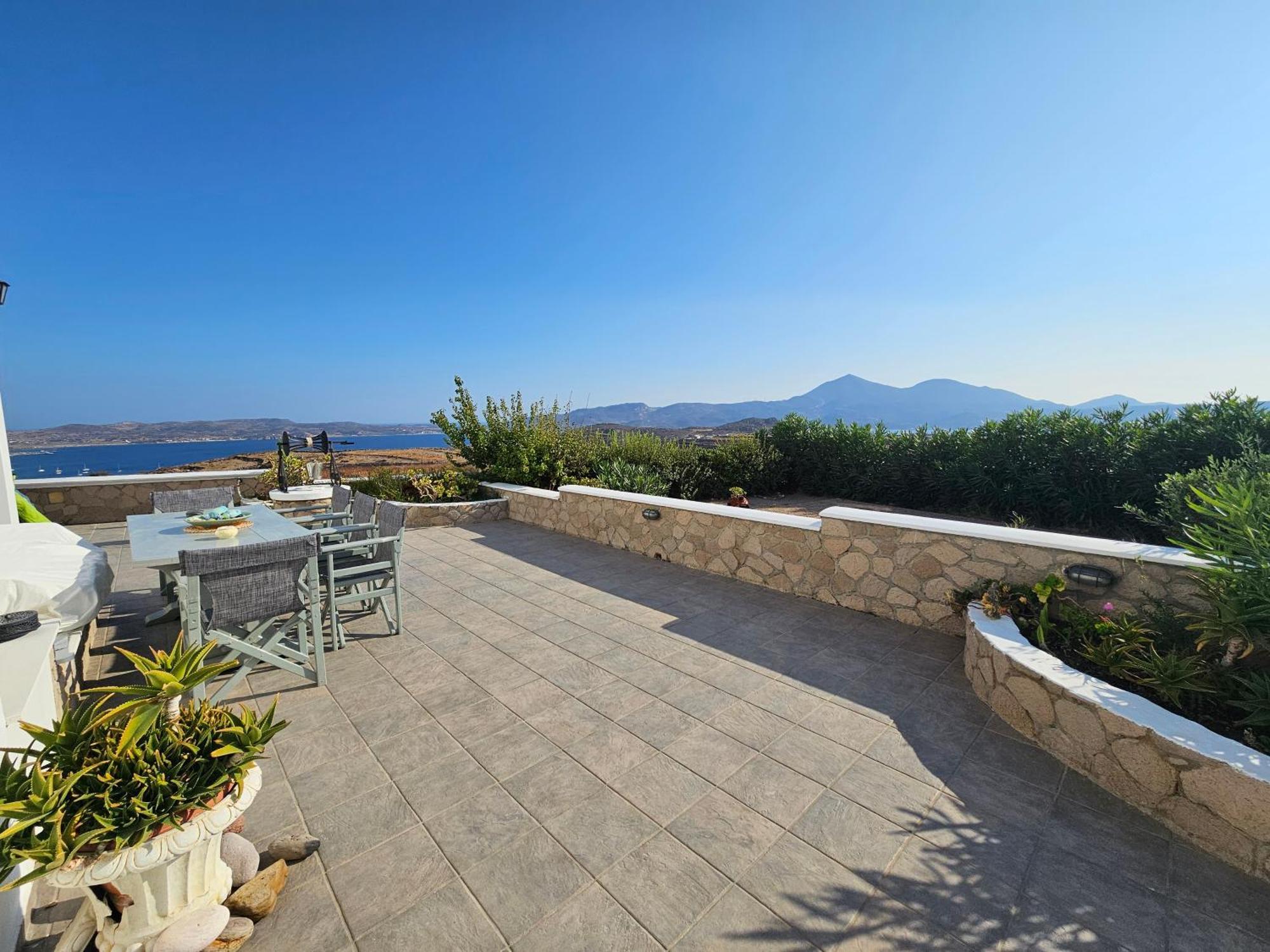 Holiday home Milos Sun Peran Triovasalos