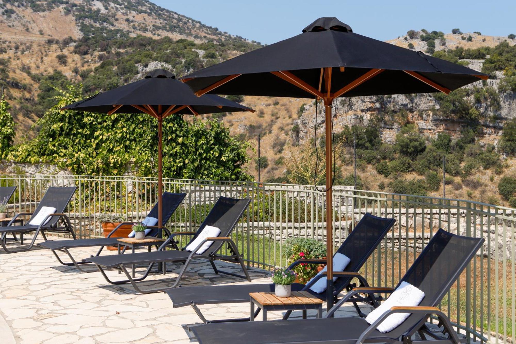 Mylos Villa