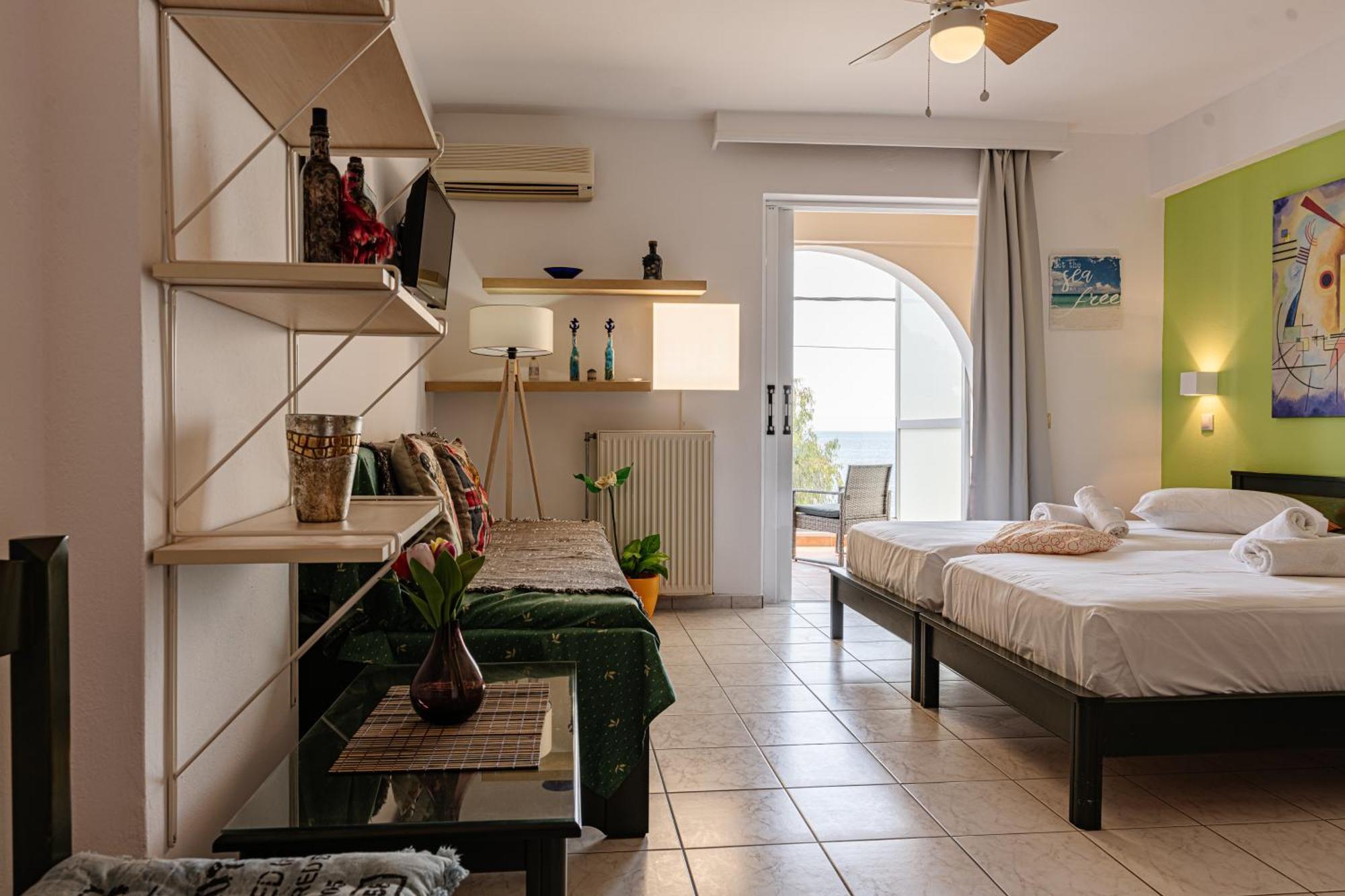Apartment Sea Front Spirit