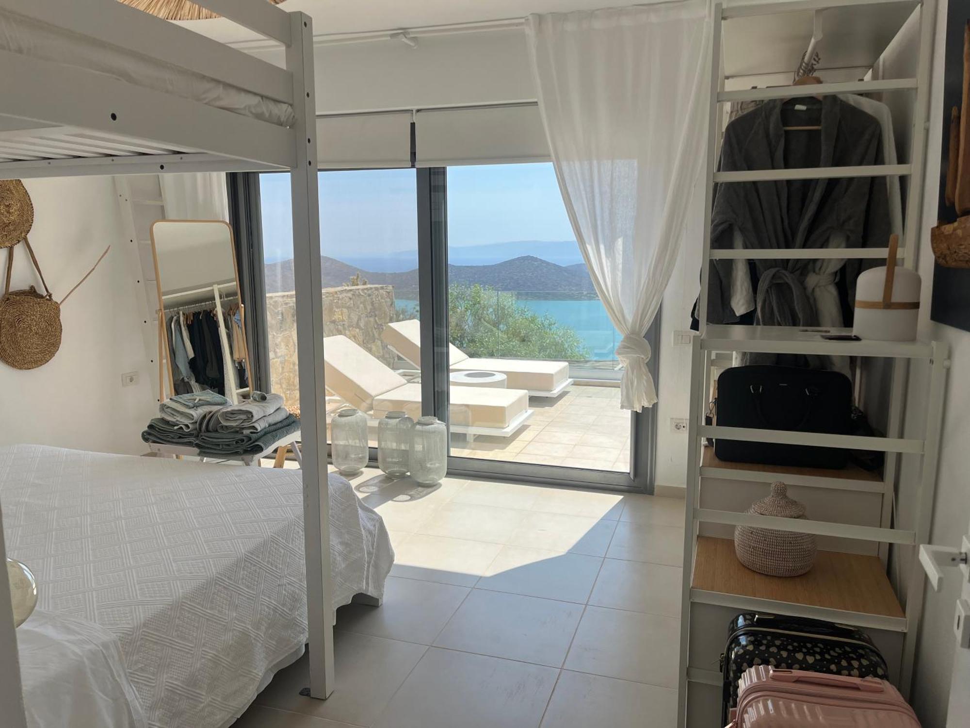 Estee, Luxury With Private Infinity Pool And Jacuzzi Villa