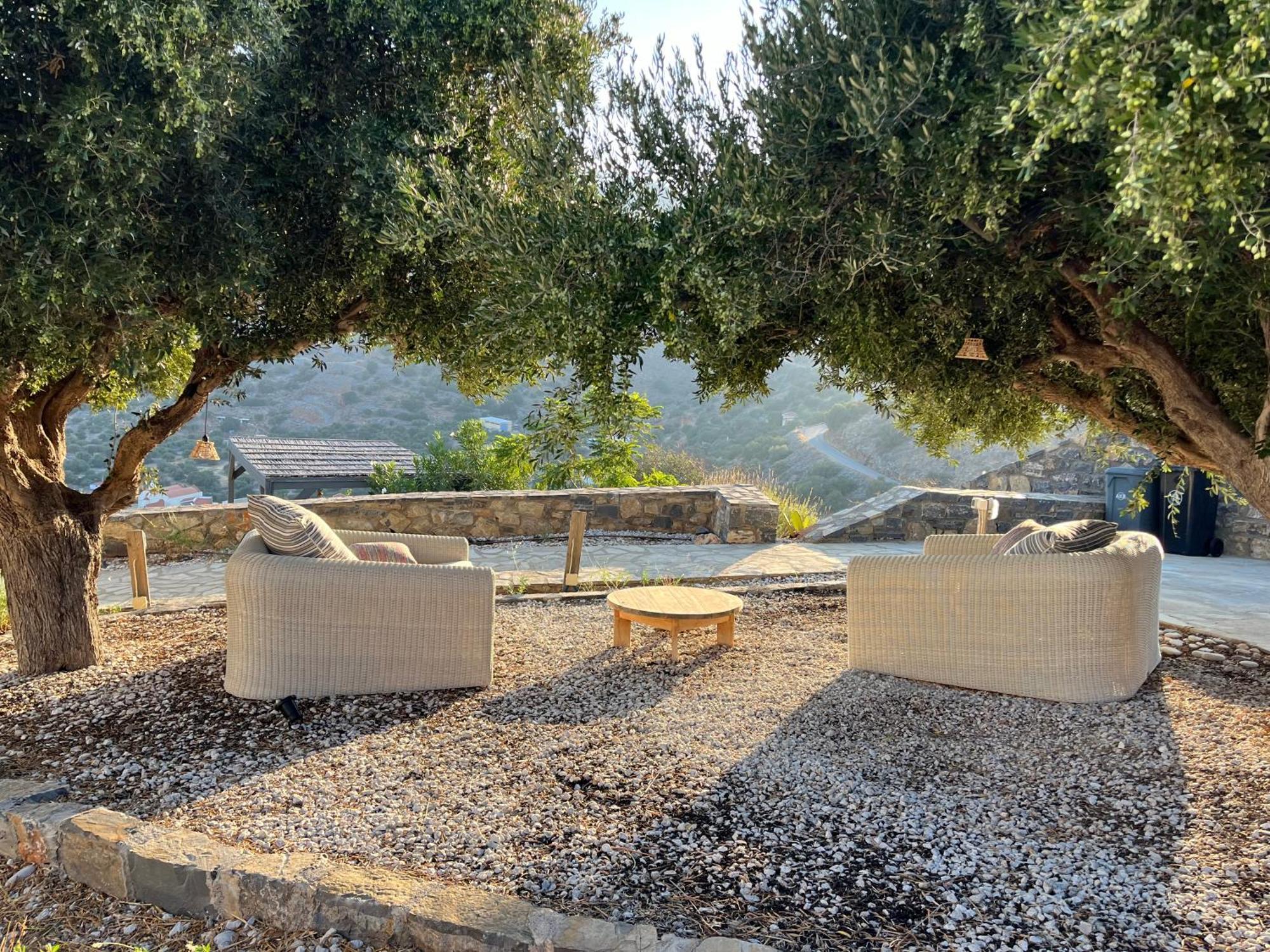 Estee, Luxury With Private Infinity Pool And Jacuzzi Villa Elounda (Crete)