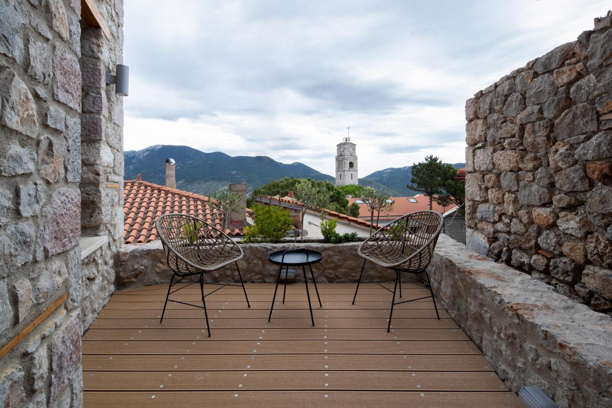 Clock Tower * Arachova