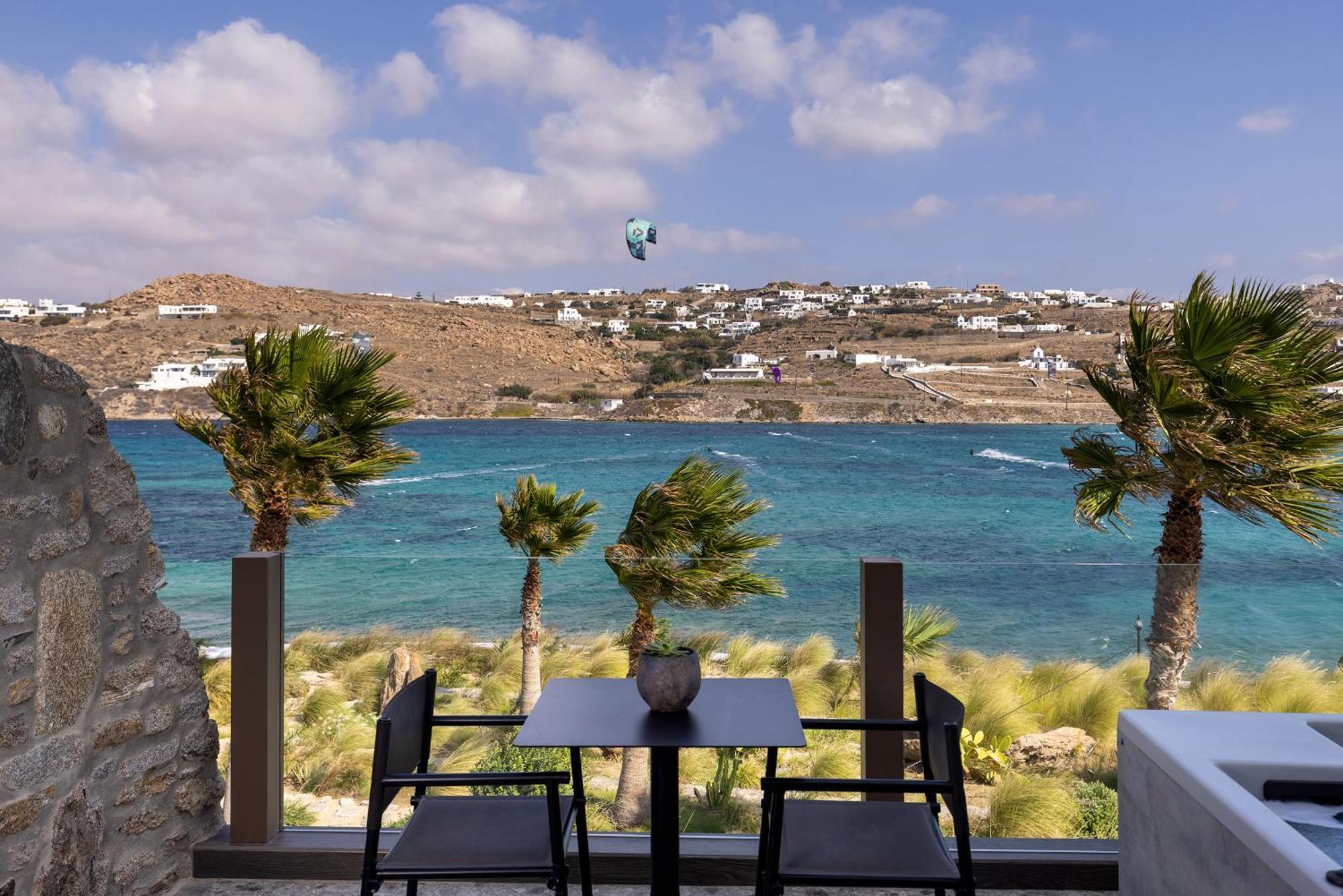 Hotel Aeonic And 5*