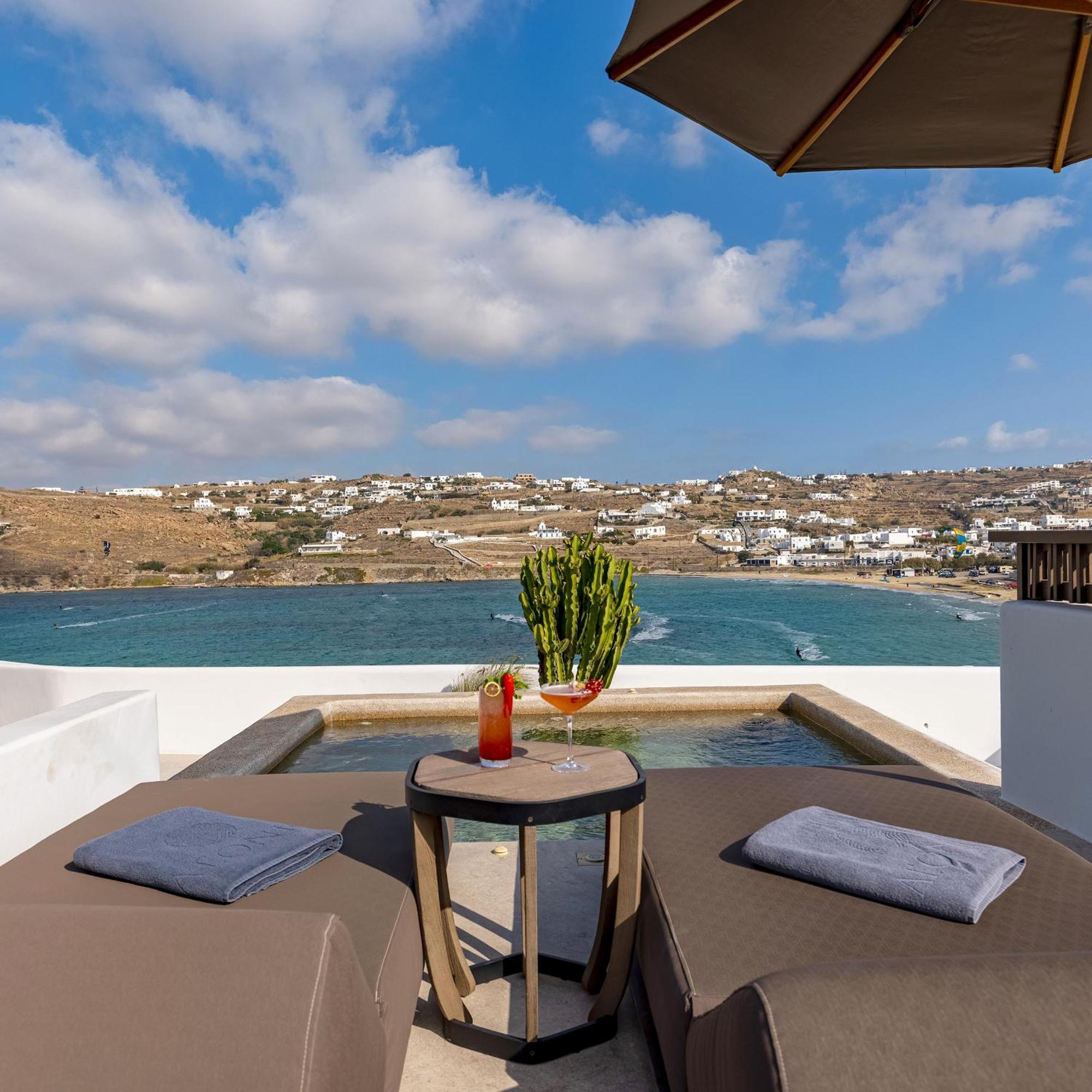Hotel Aeonic And 5*