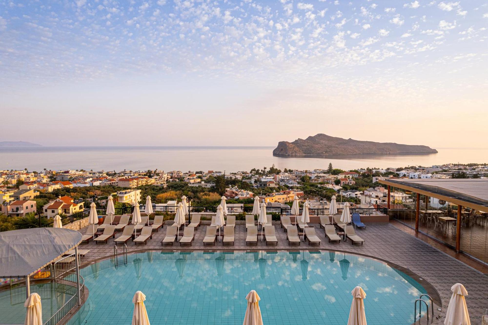 Hotel Caldera Village 4*