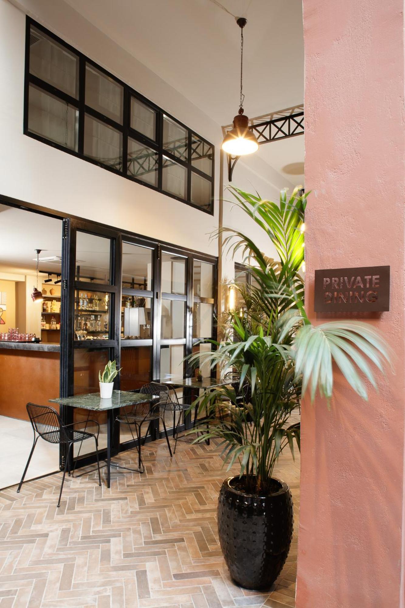 Anise, Aluma & Hotel Athens