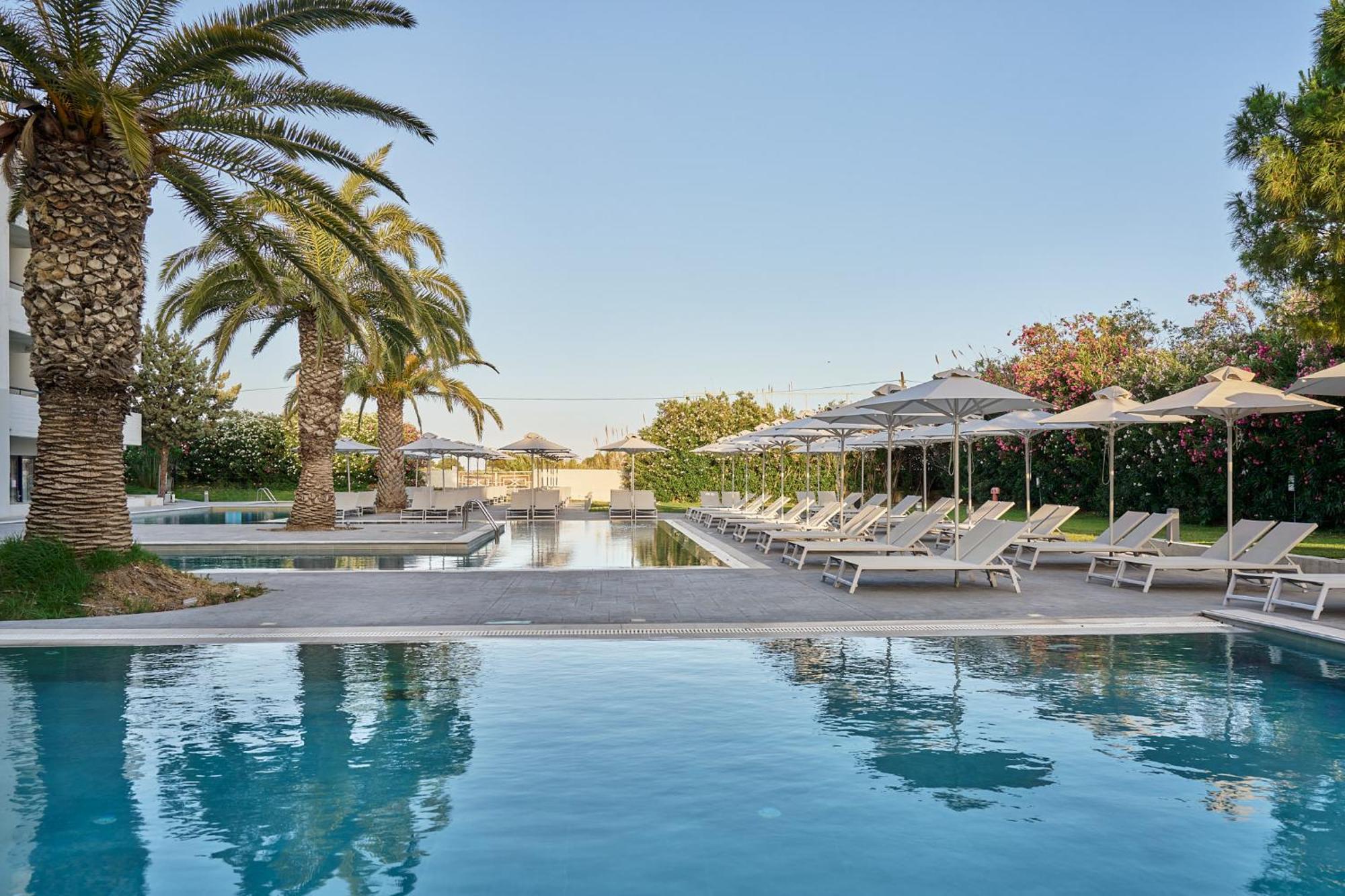 Blue Sea Village 4*
