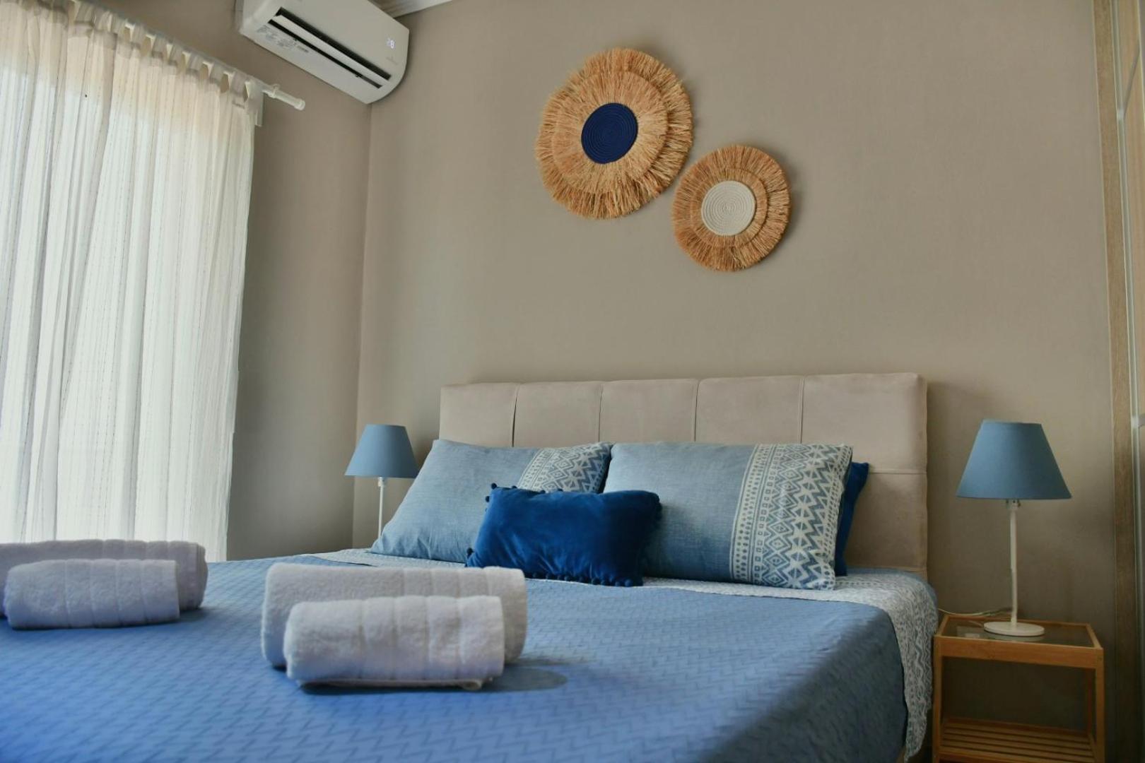 Bay View Apartment *