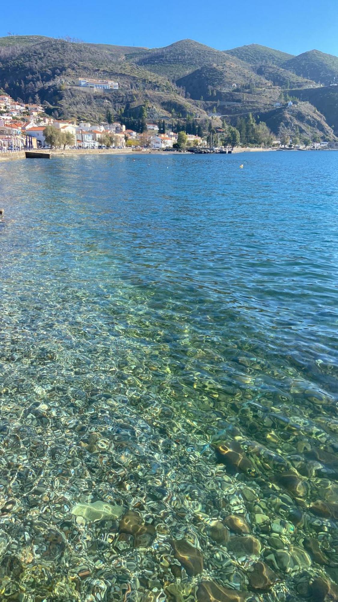 κοράλι, παραλία λίμνης Holiday home Limni (Evia)