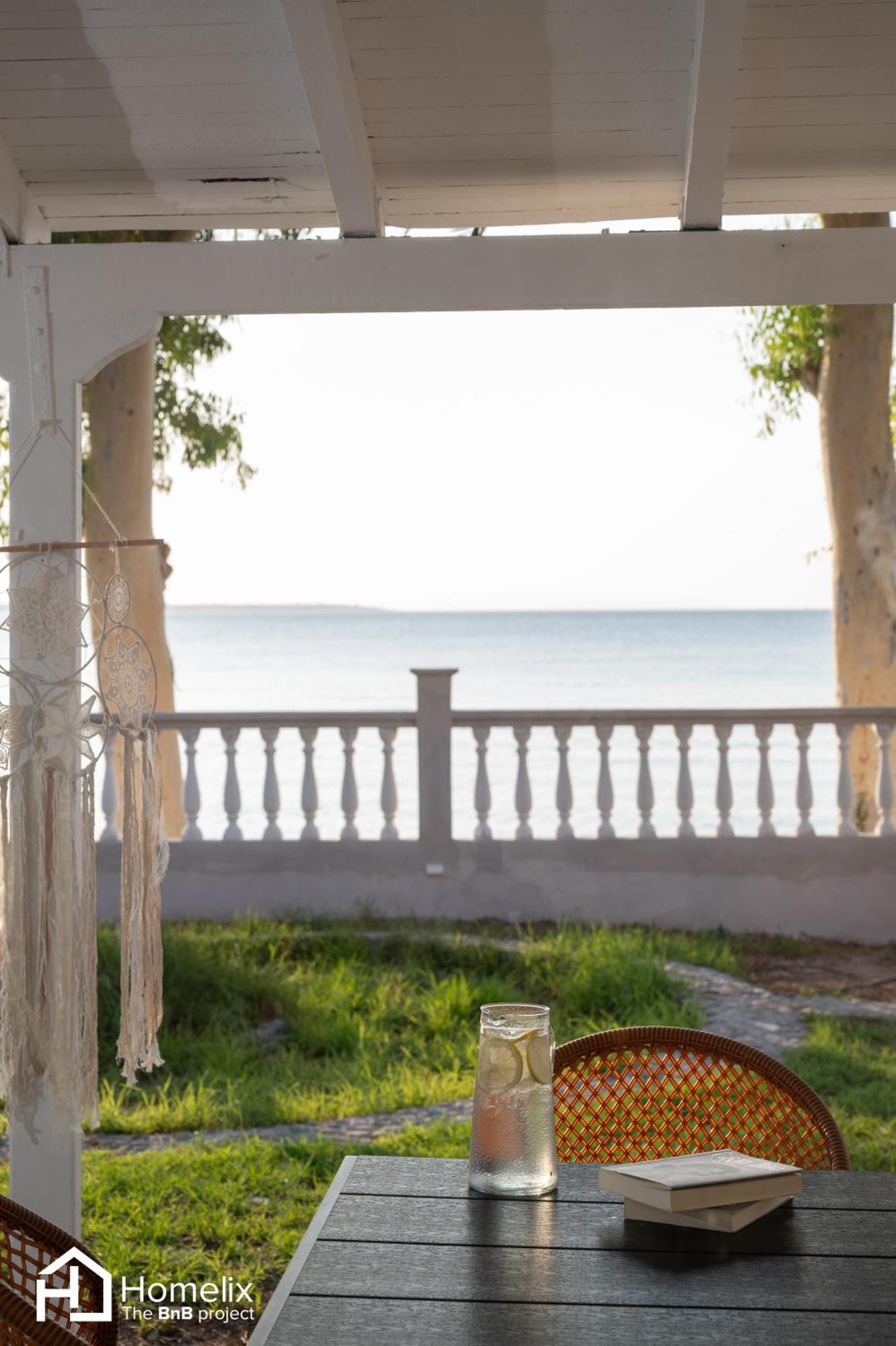 Sandy - Seafront & Luxury * Chalkida