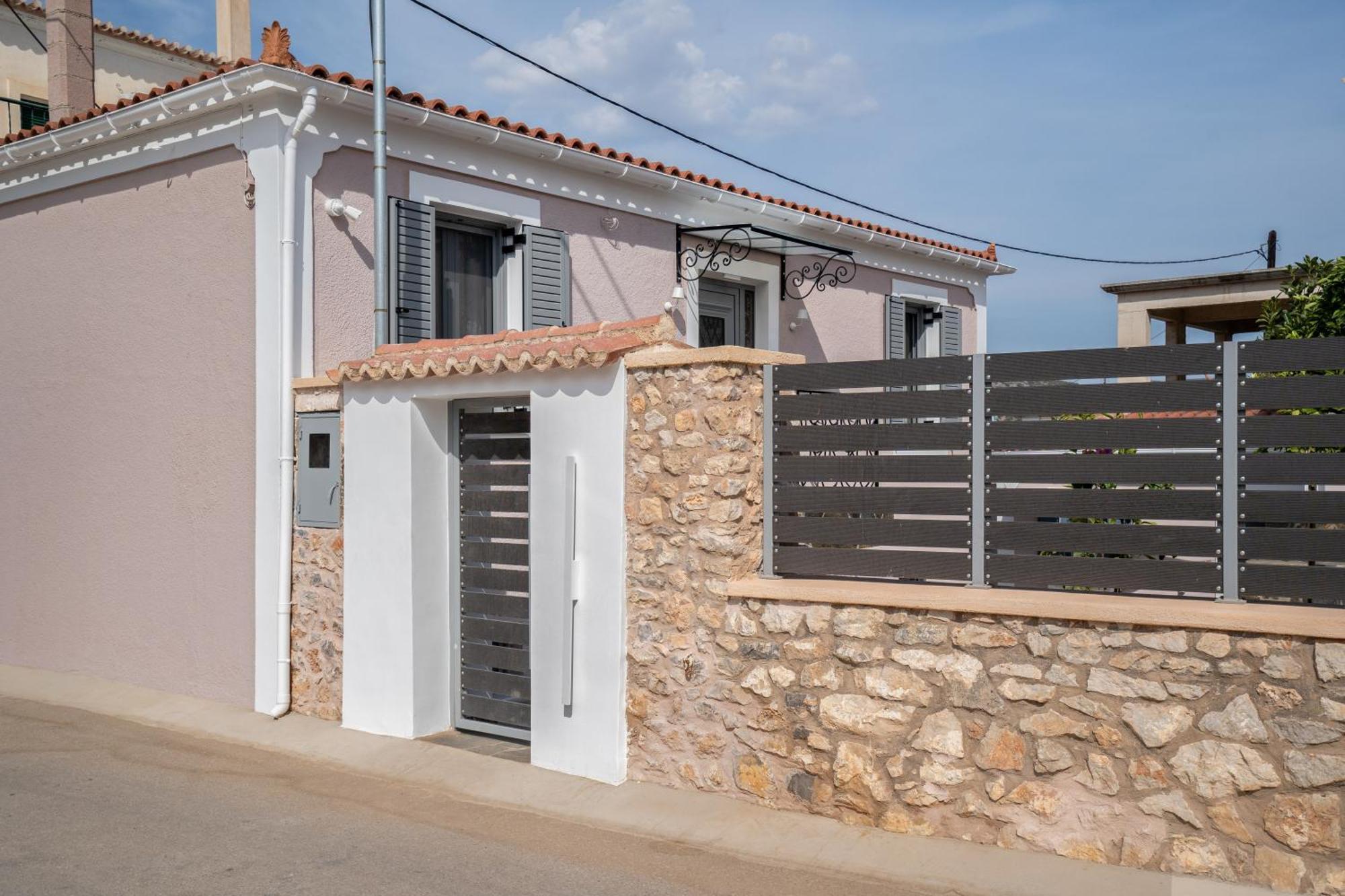 Holiday home Koilada Family House 1