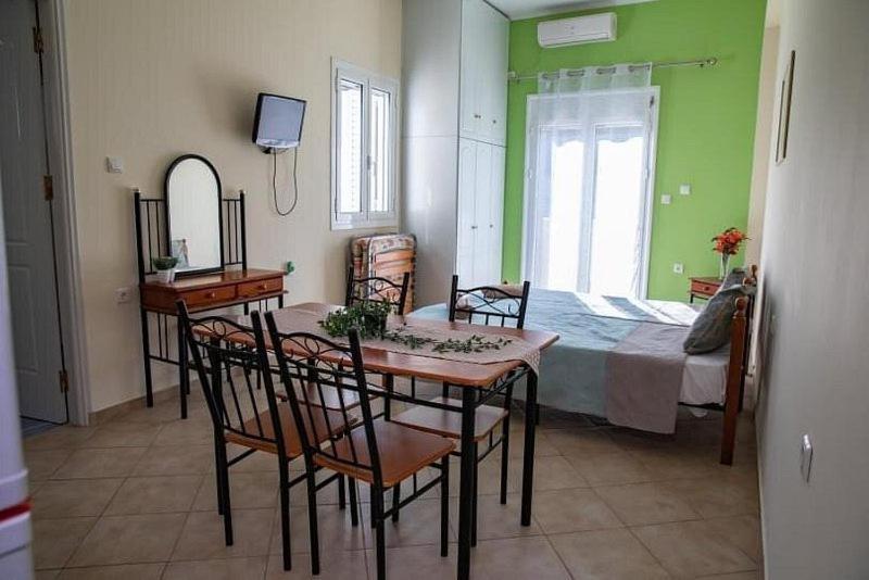 Aparthotel Near Olympia *