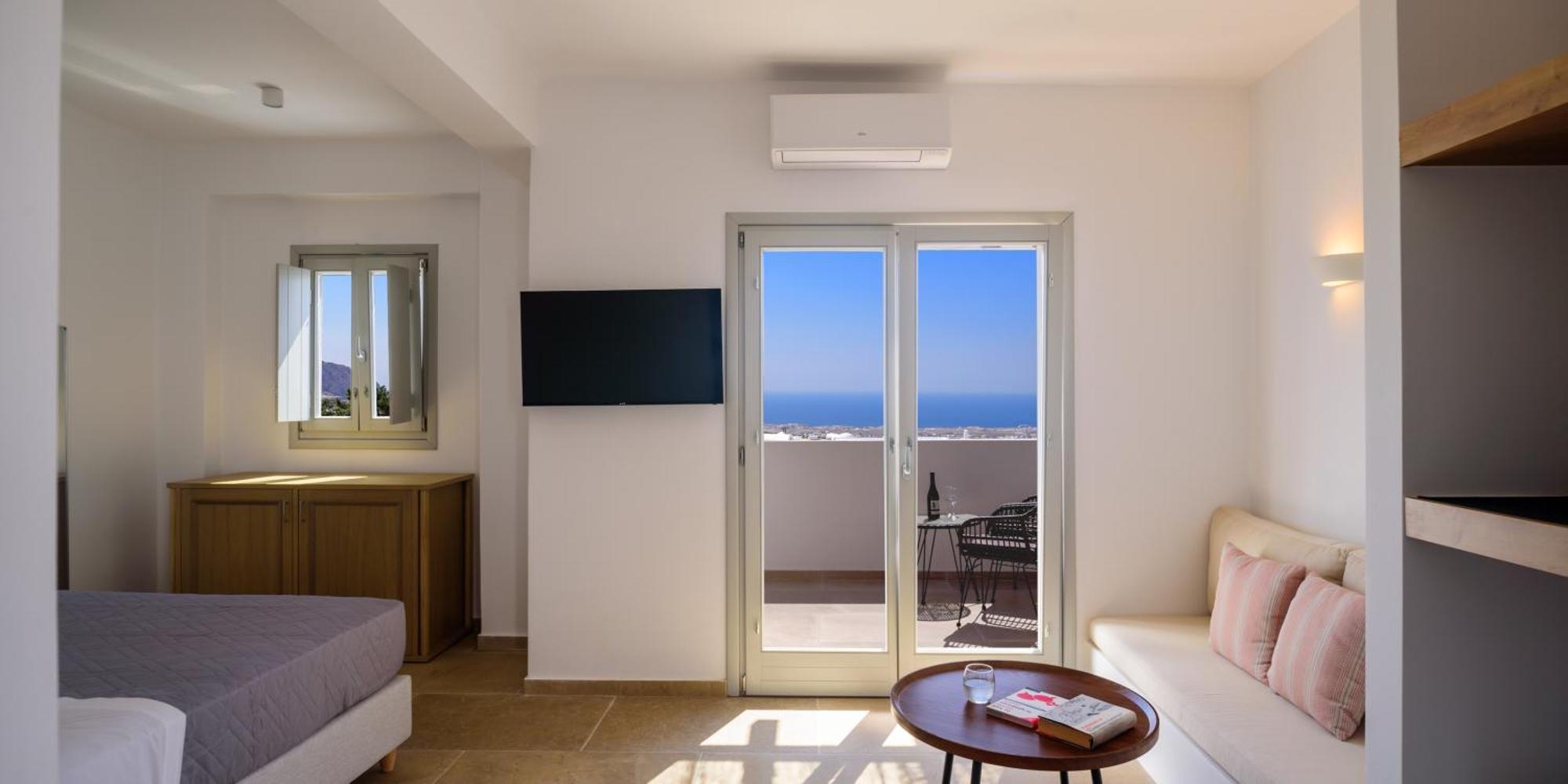 Elia Apartment *