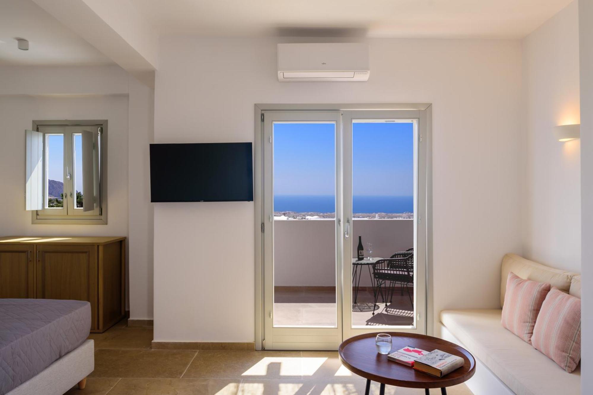 Elia Apartment *