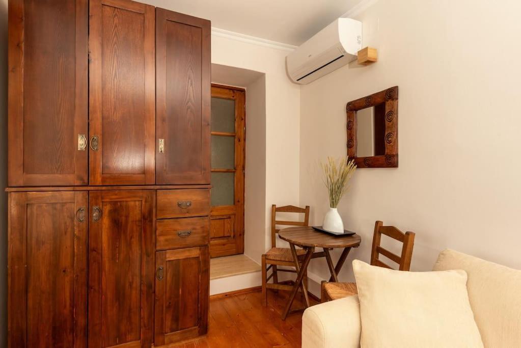 Holiday home σκίνος