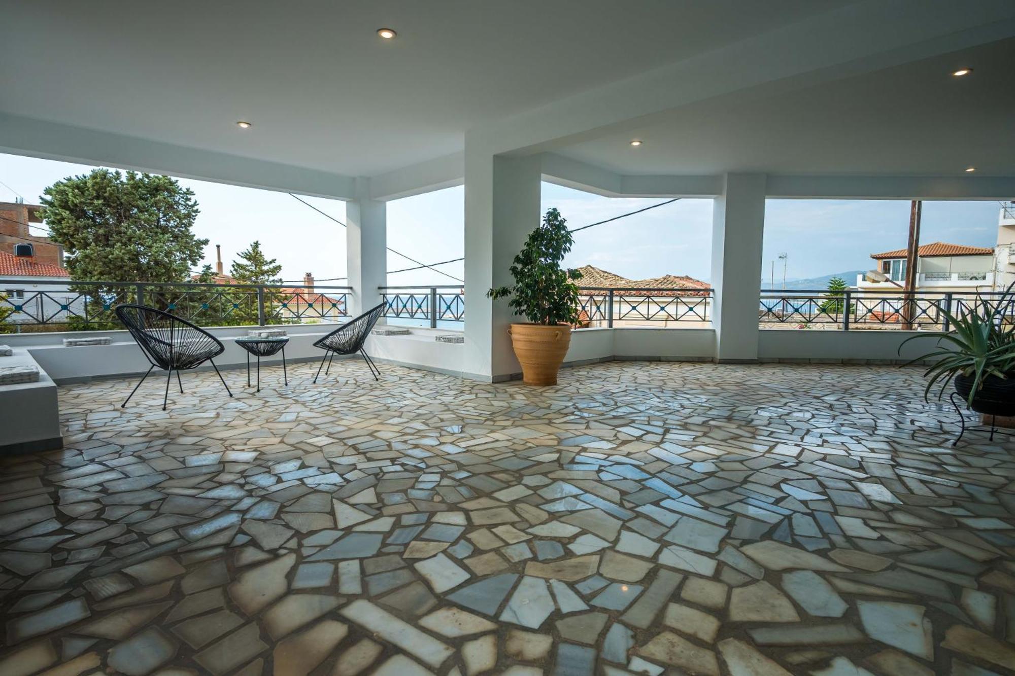 Magical Seaside Town Boutique Apts 1 Apartment *