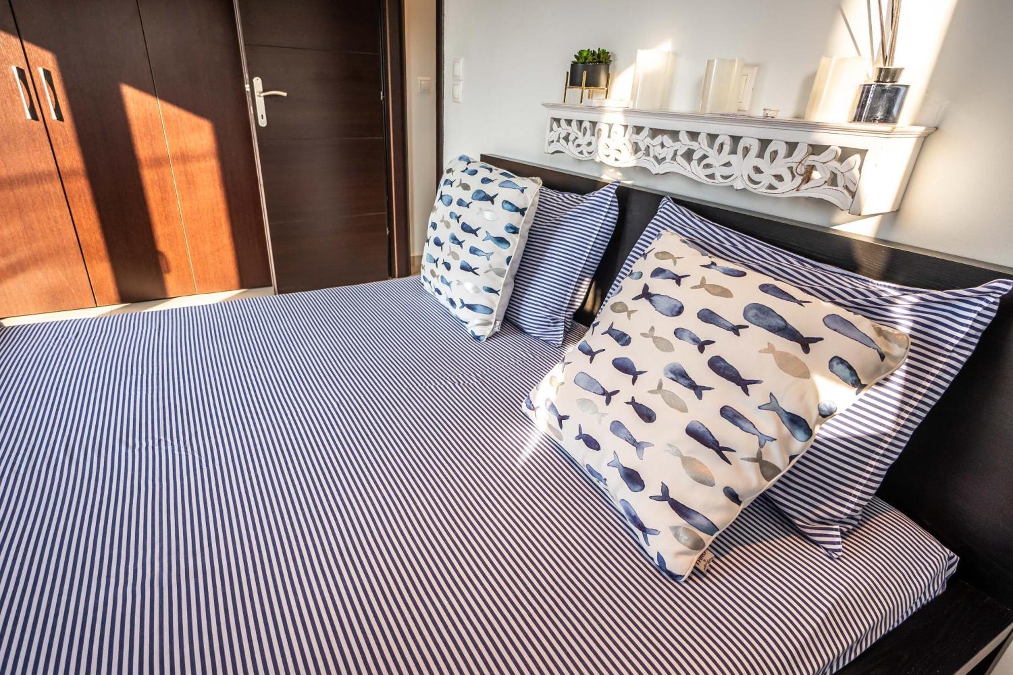 Magical Seaside Town Boutique Apts 1 *