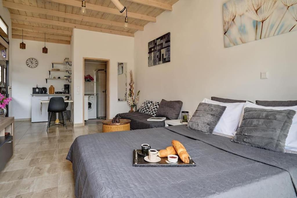 Valley View Apartment *