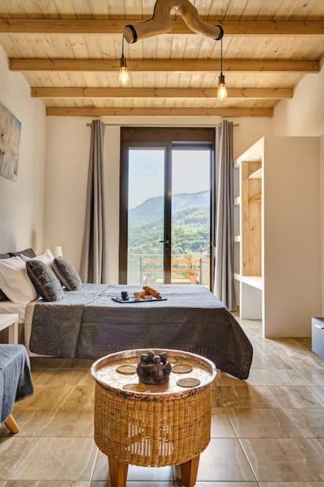 Valley View Apartment