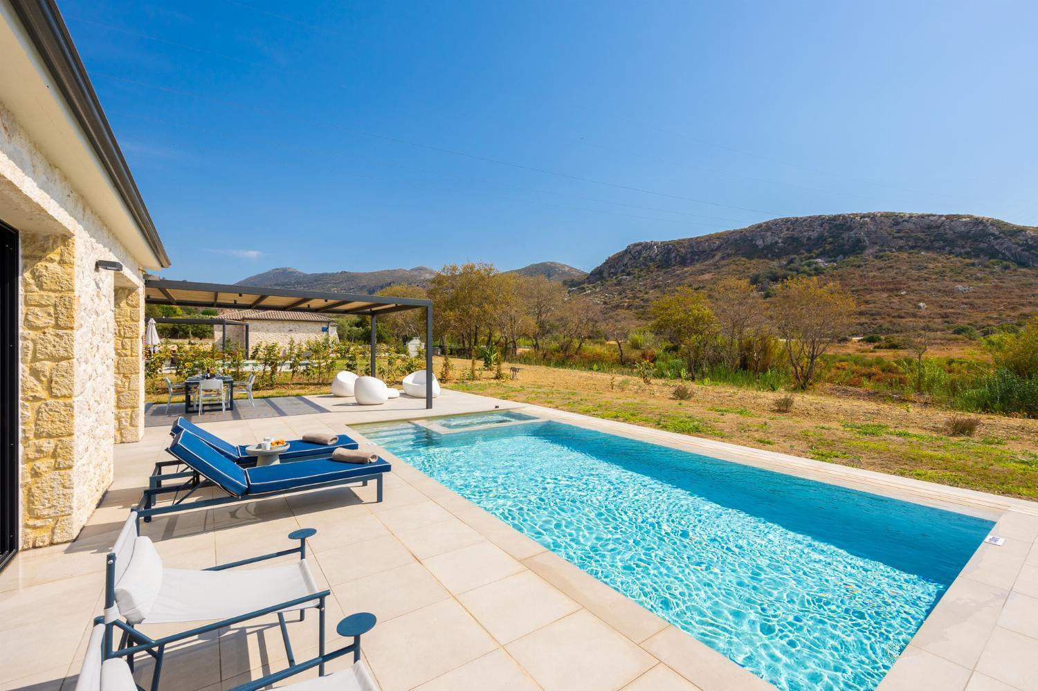 Margarita Villa *